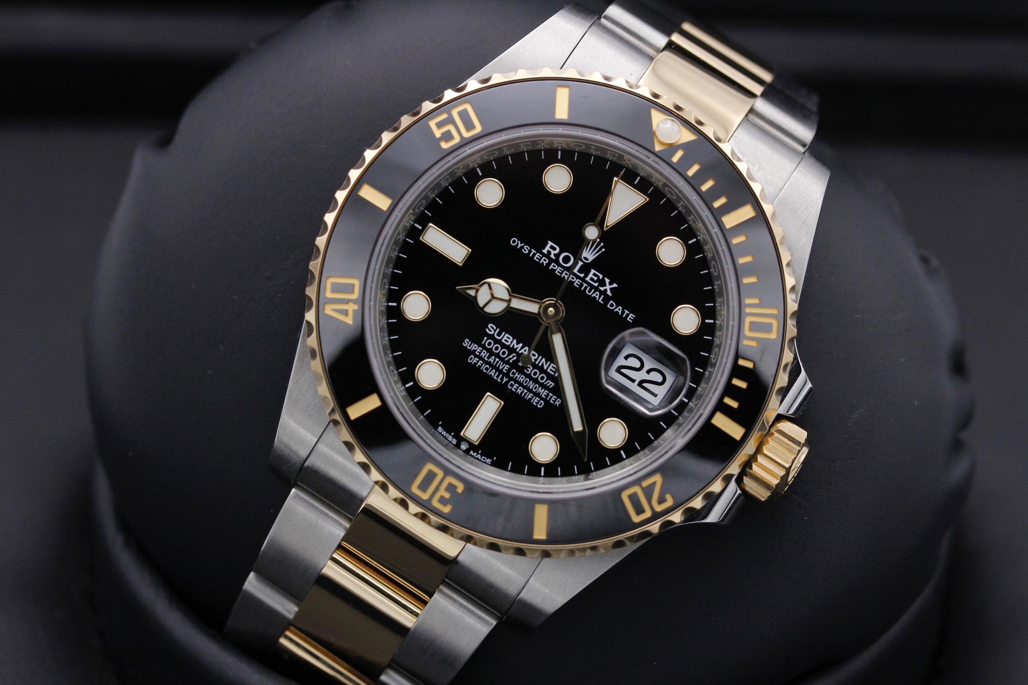 Watch Image 10