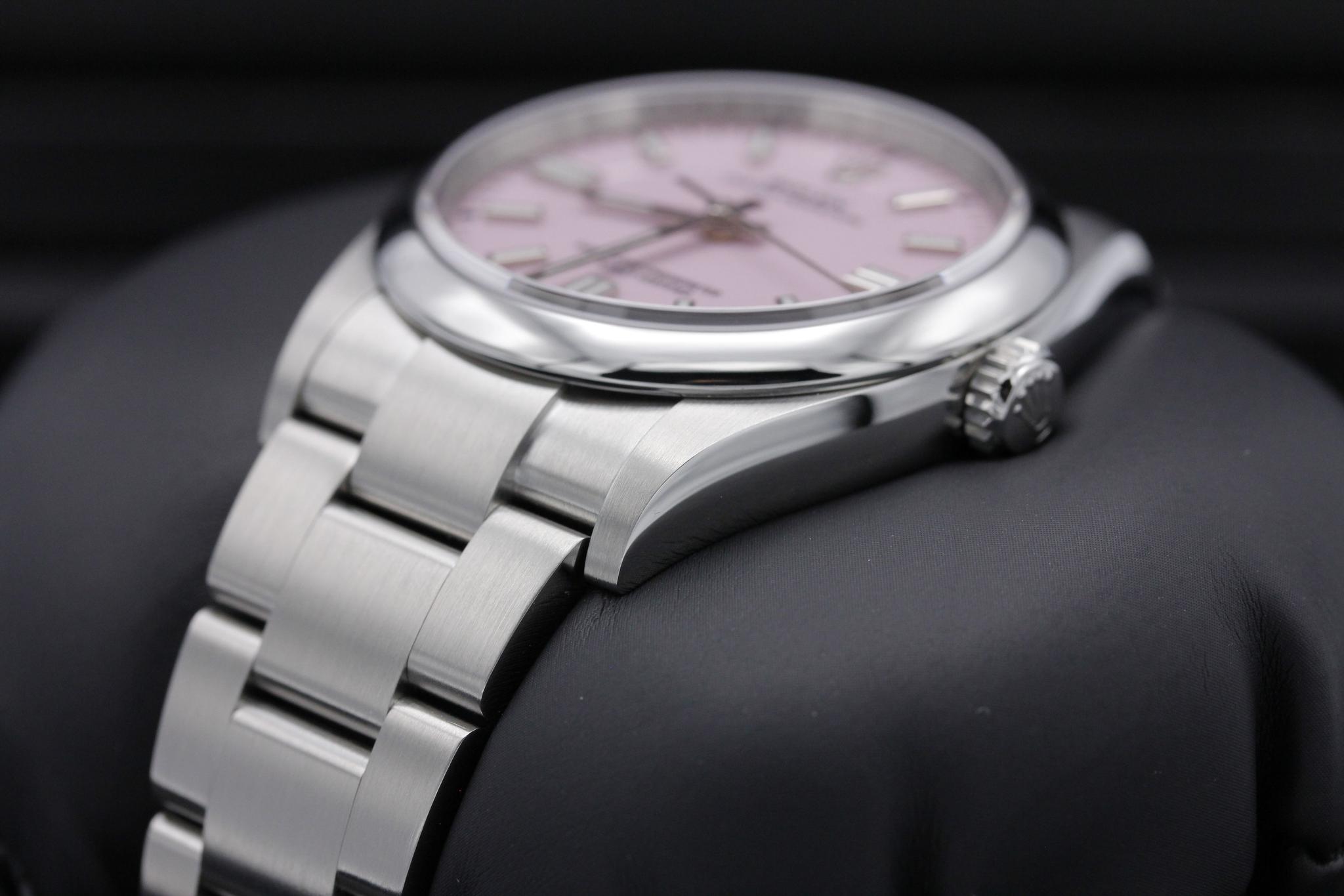 Watch Image 2
