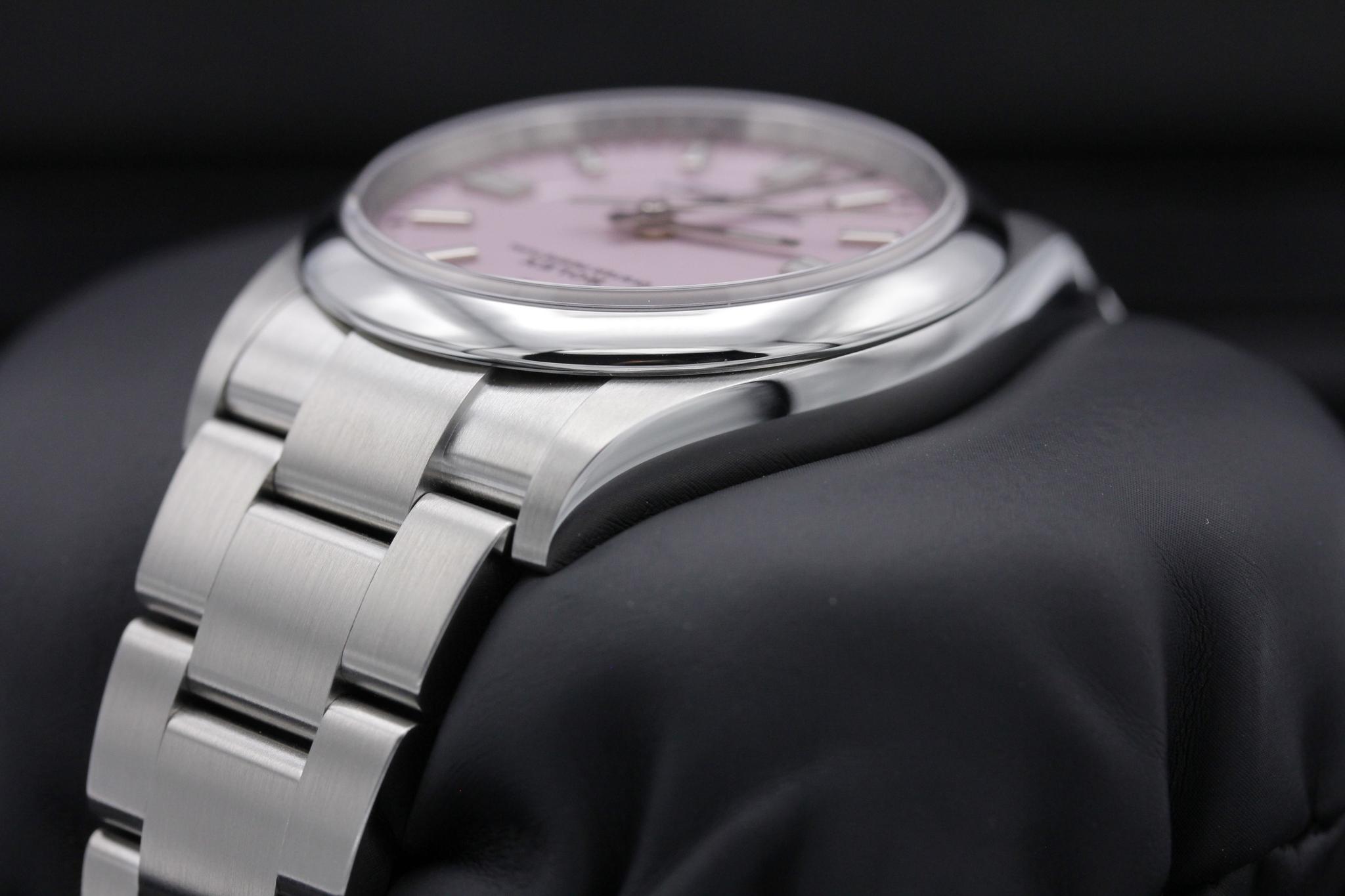 Watch Image 5
