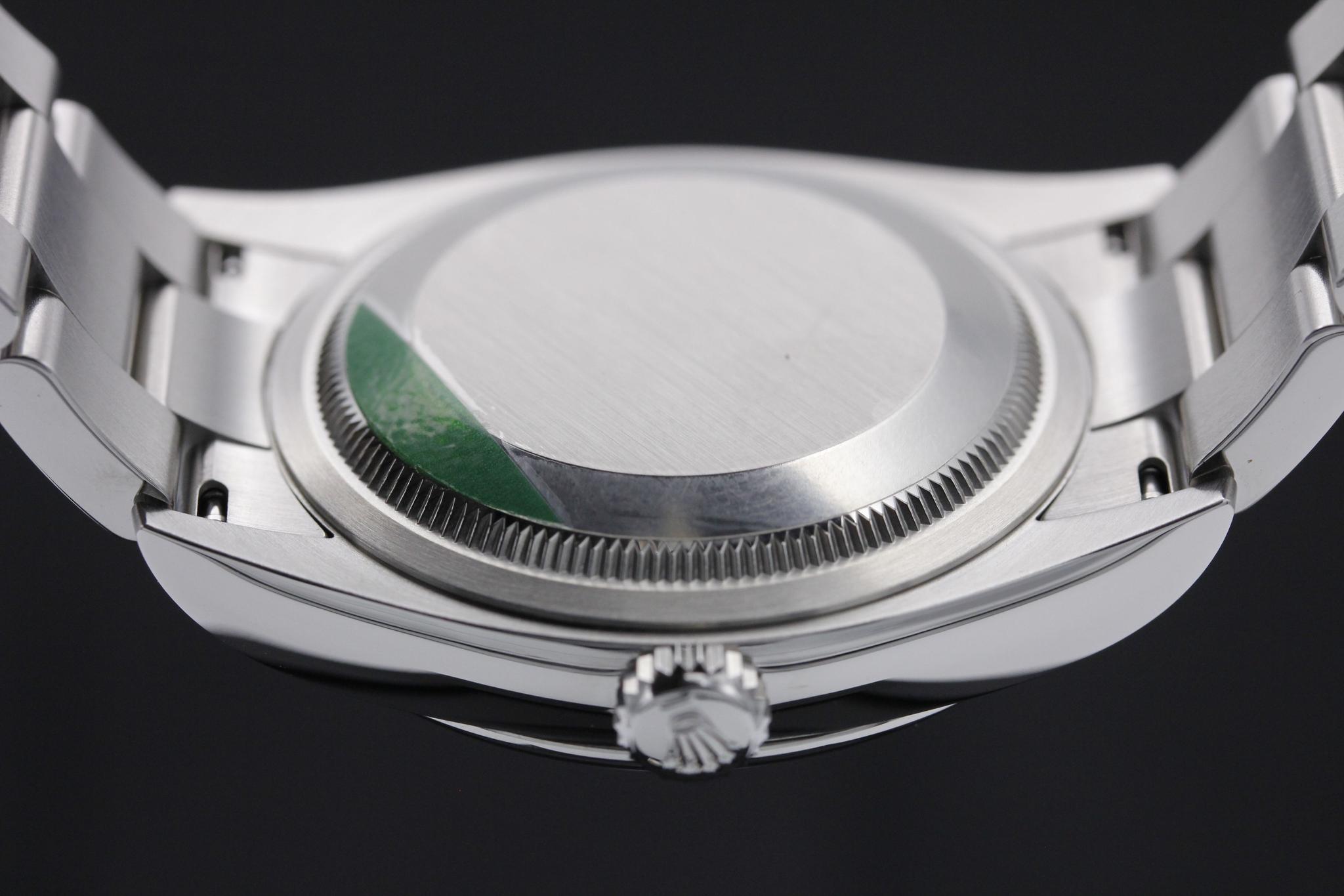 Watch Image 7