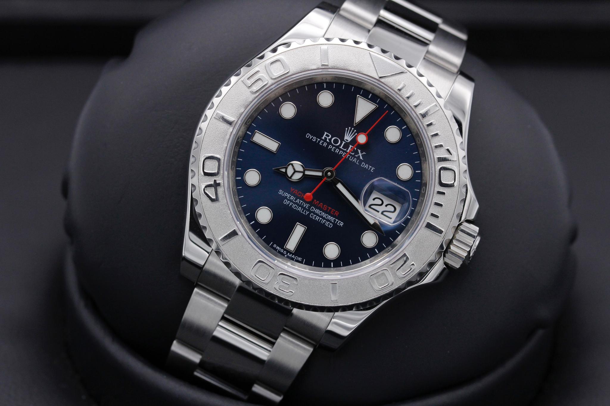 Watch Image 10