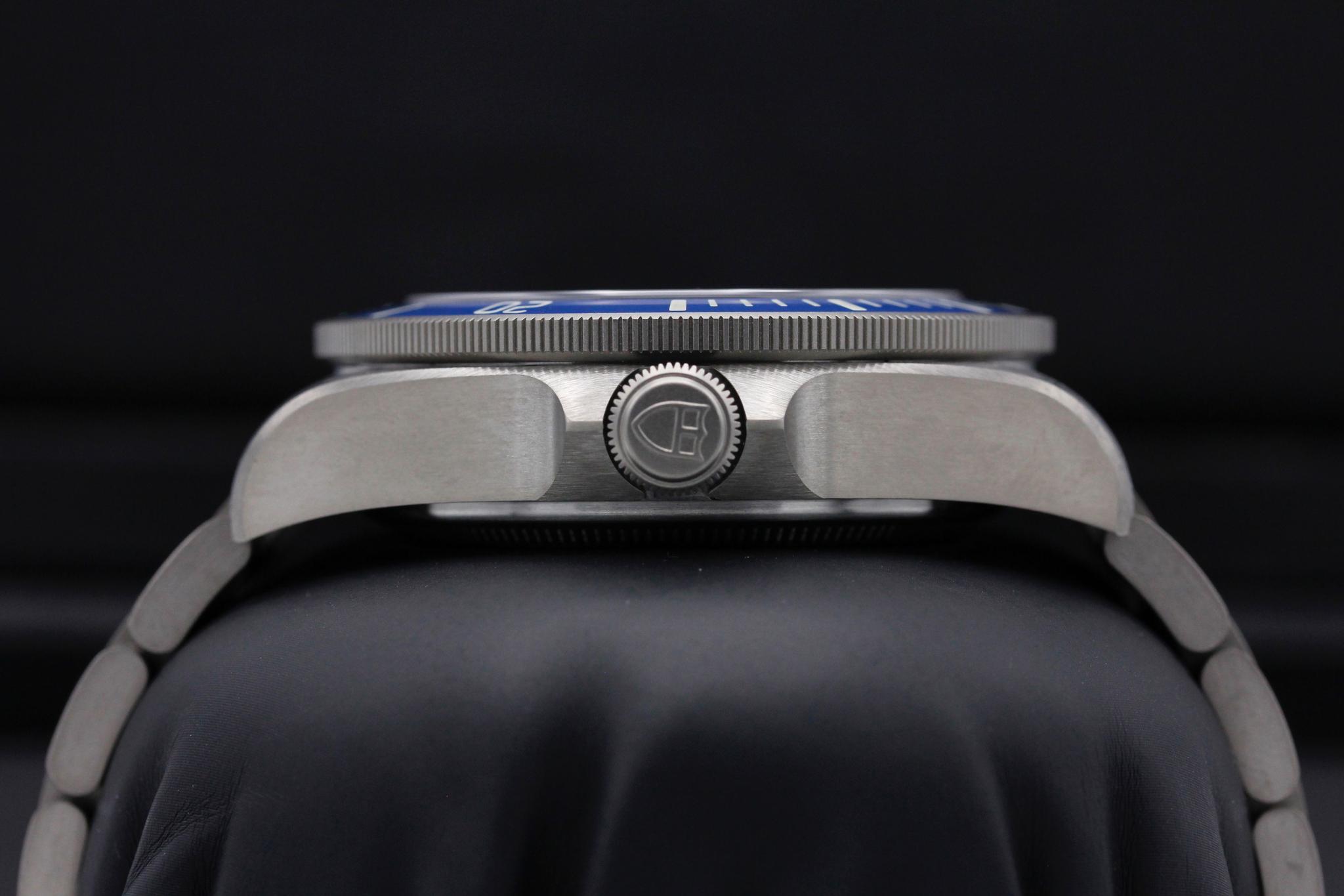 Watch Image 3