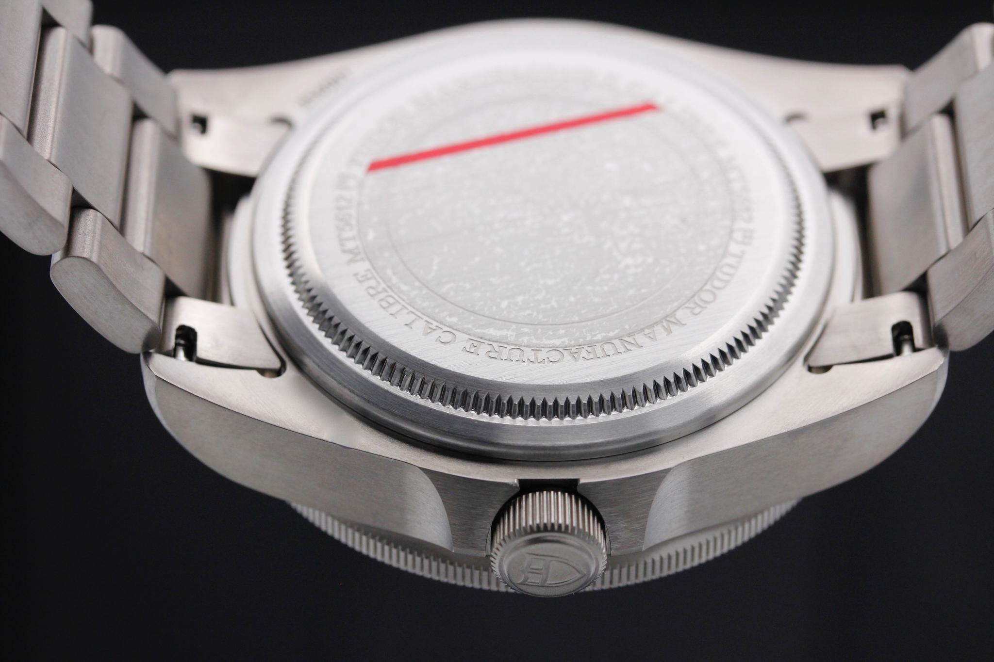 Watch Image 7