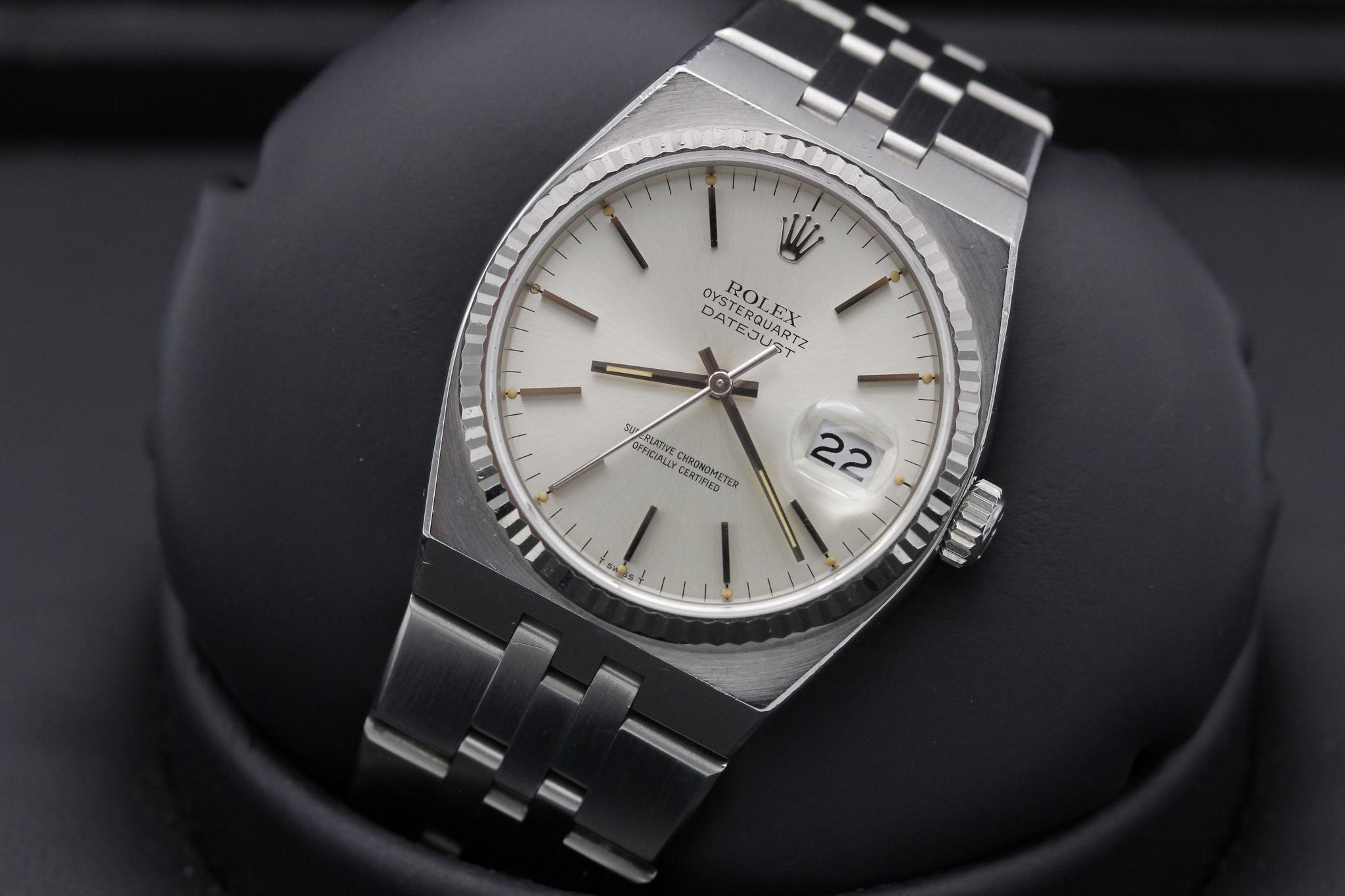 Watch Image 11
