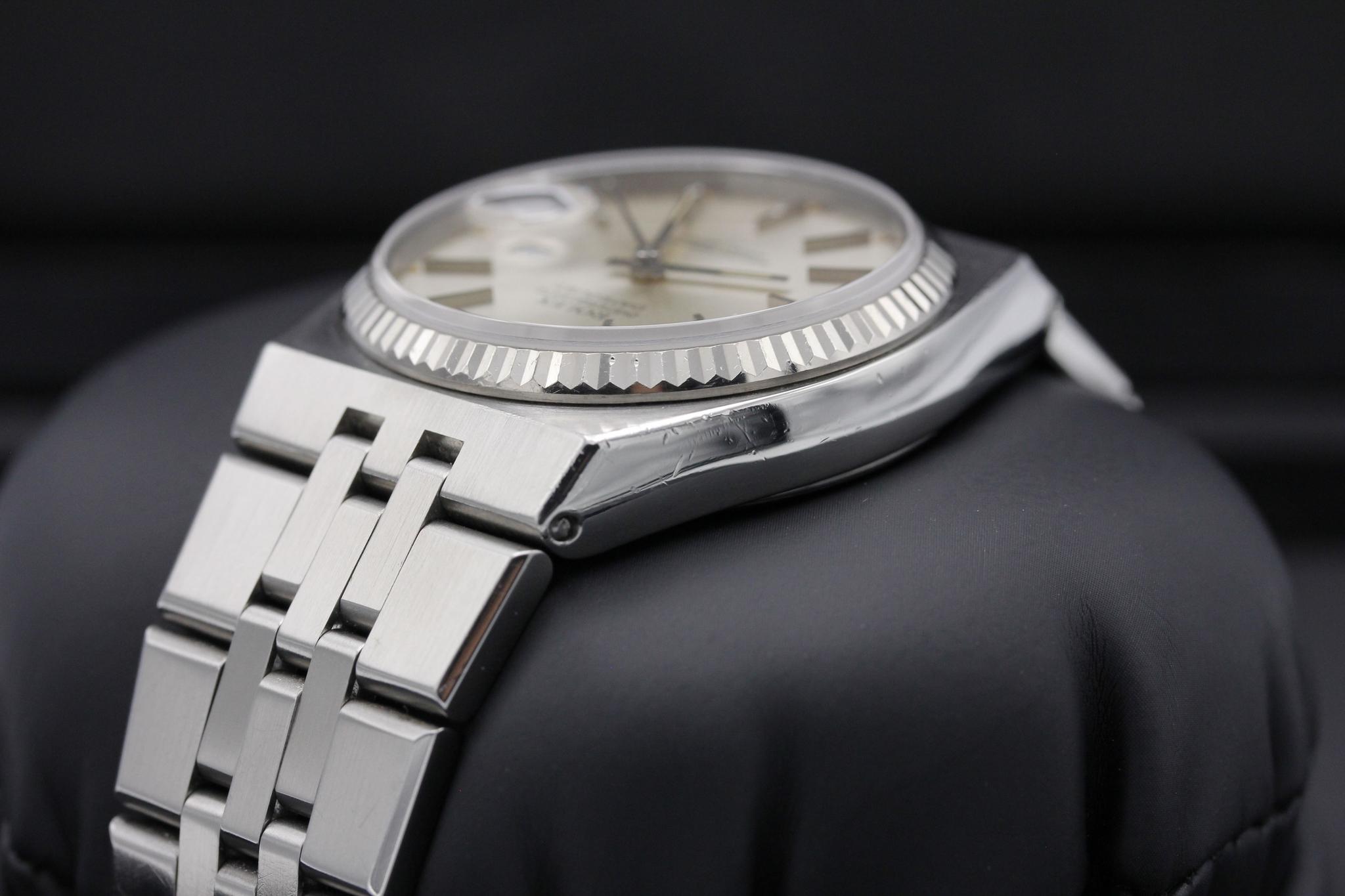 Watch Image 5