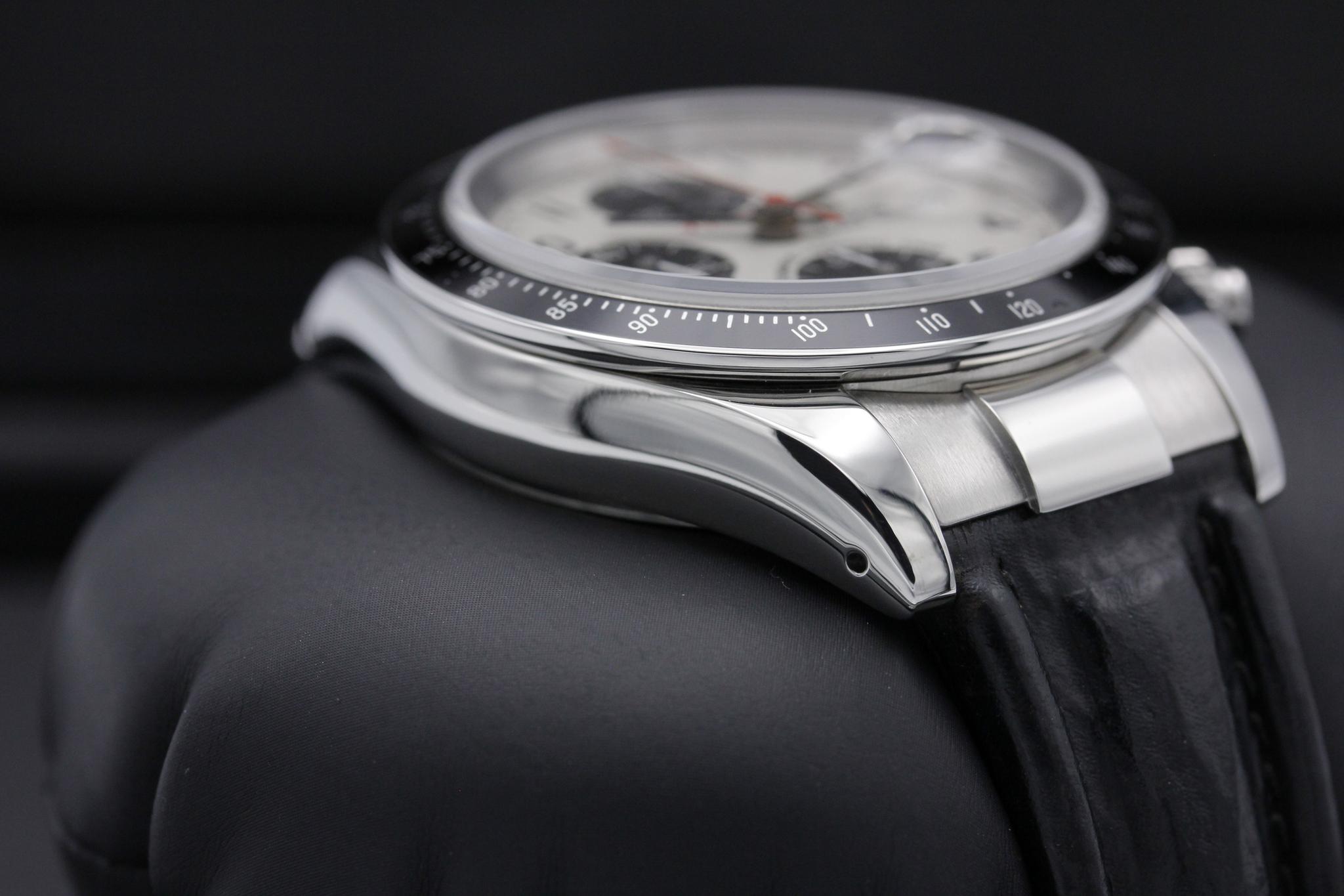 Watch Image 6
