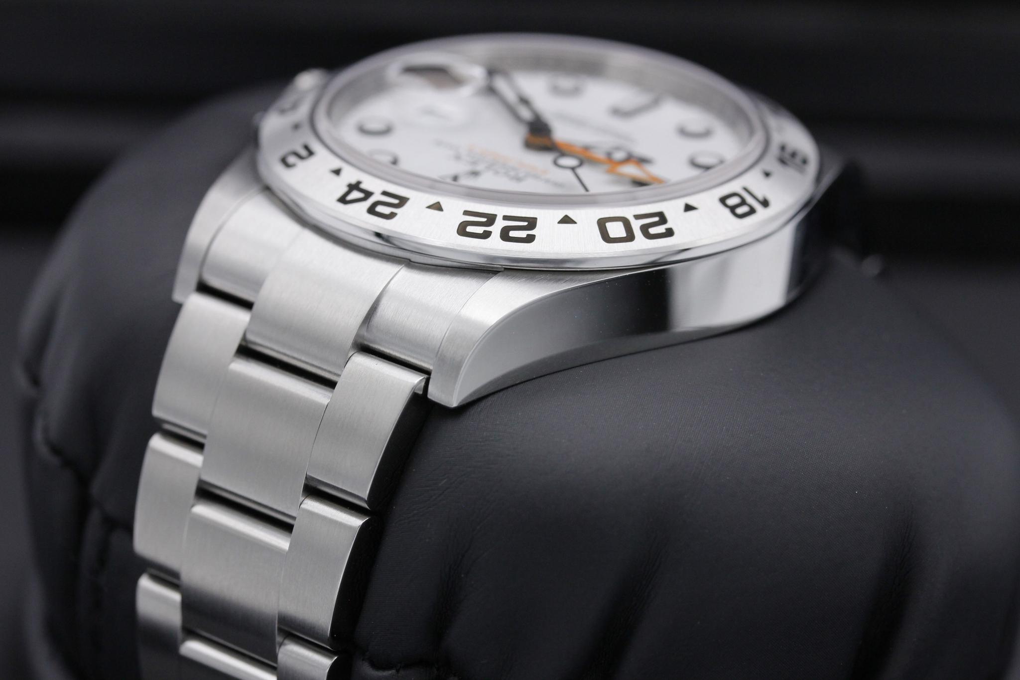Watch Image 5