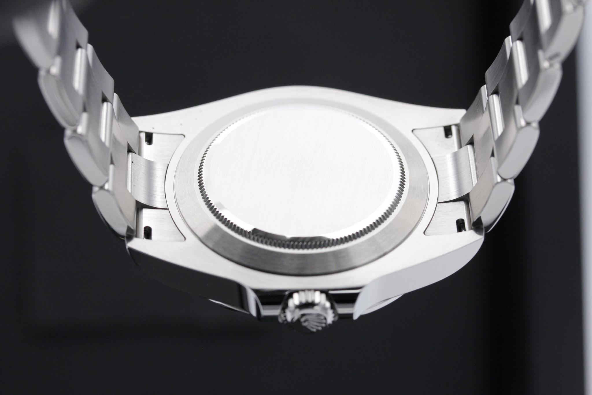 Watch Image 8