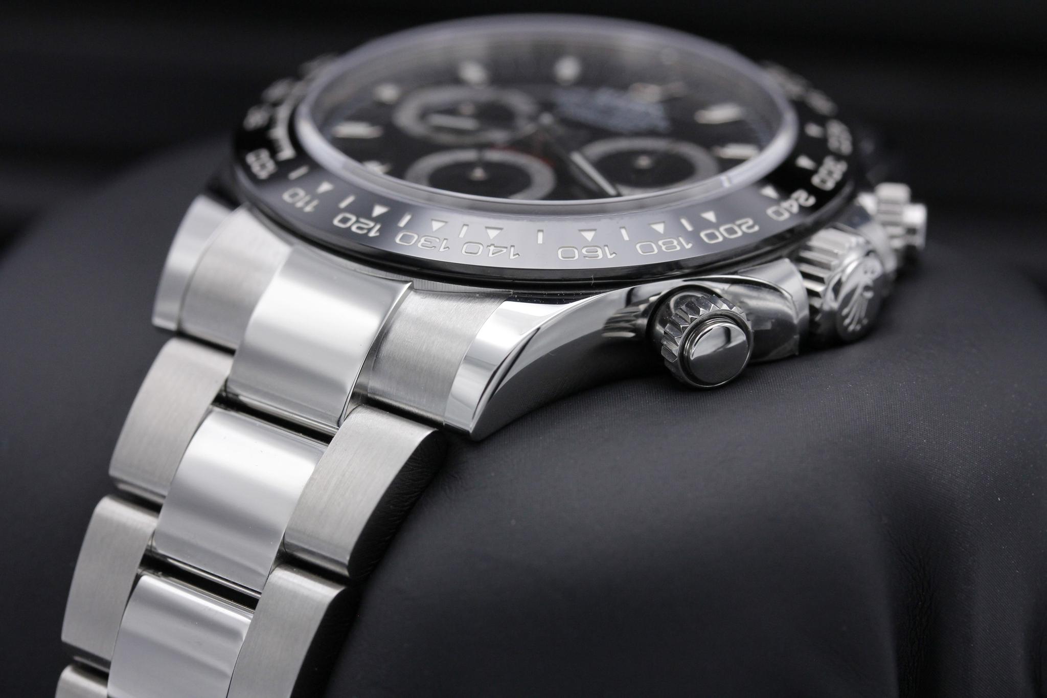 Watch Image 2