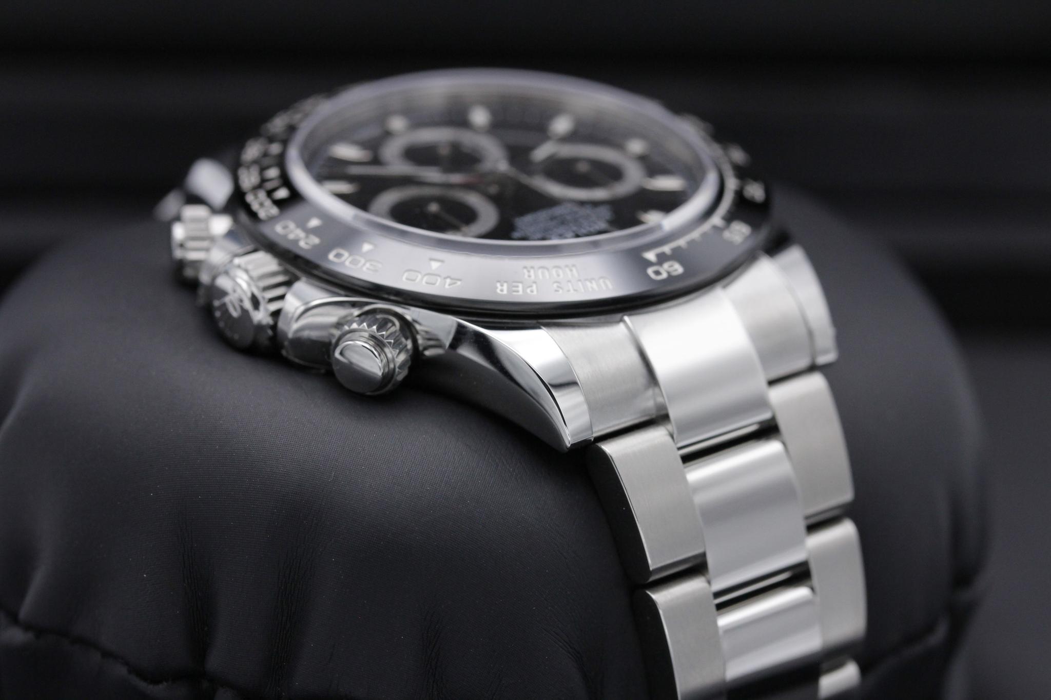 Watch Image 4