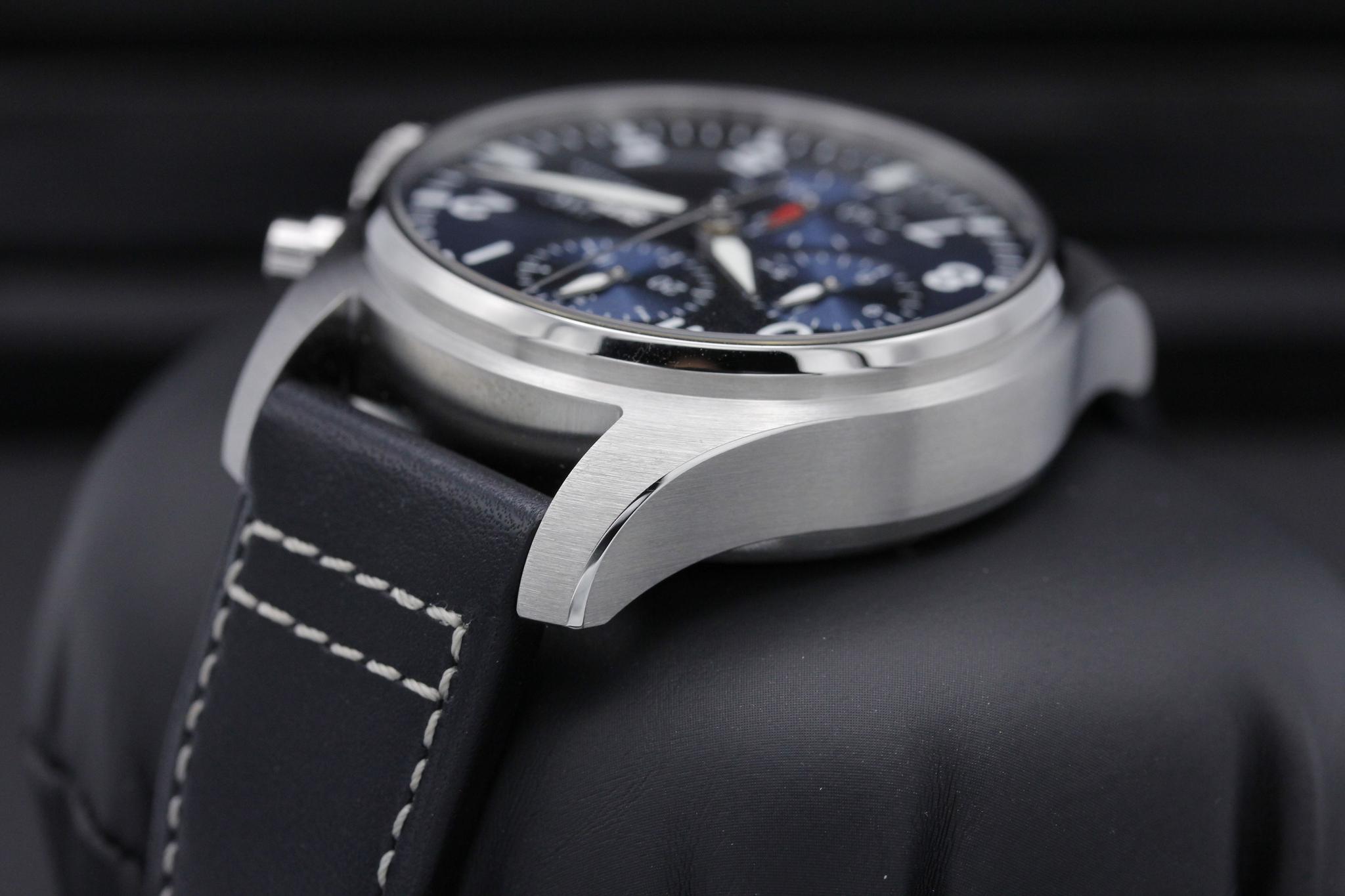 Watch Image 5