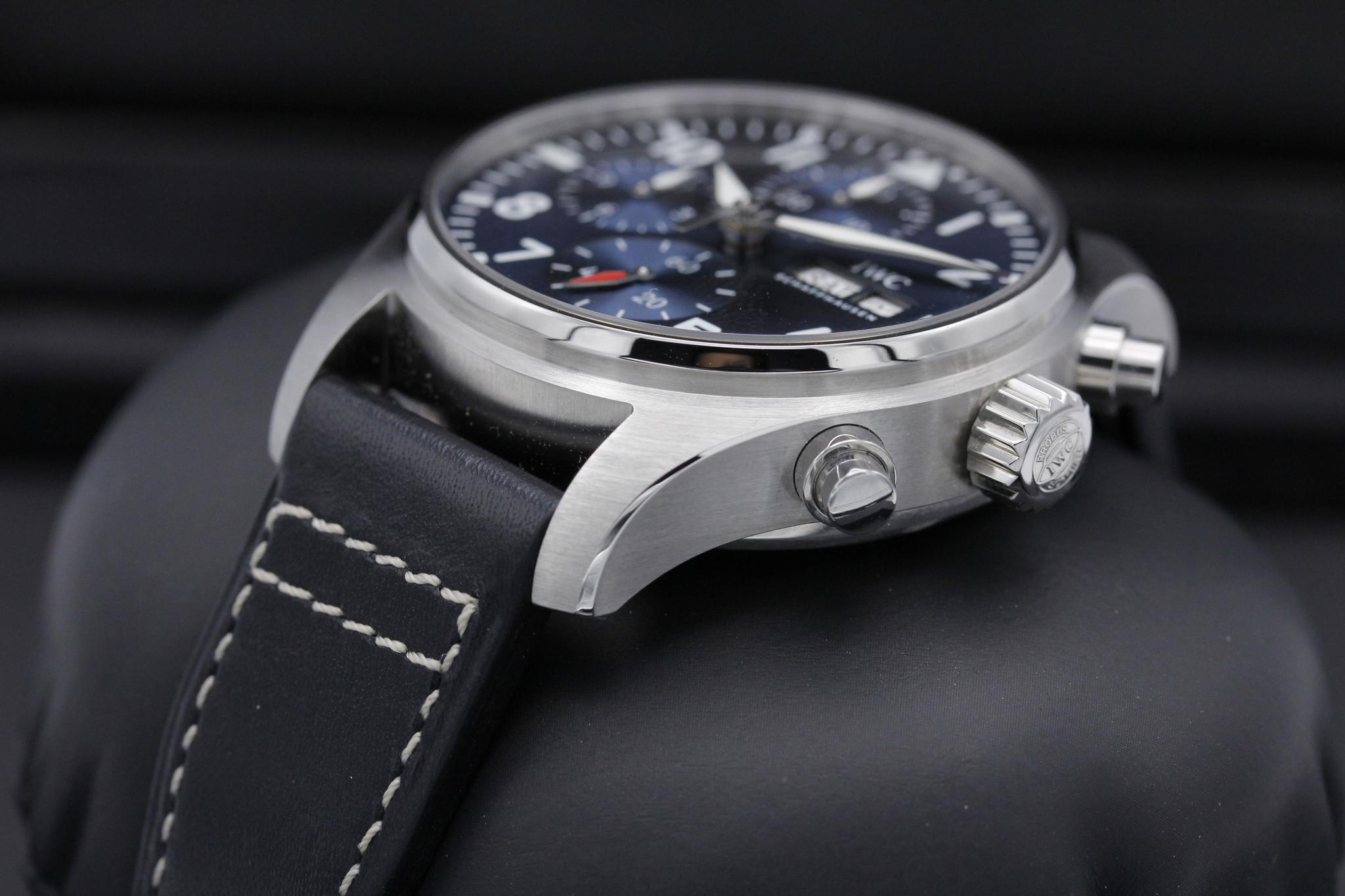 Watch Image 2