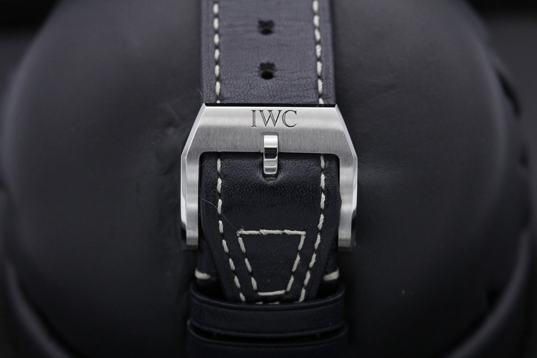 Watch Image 8