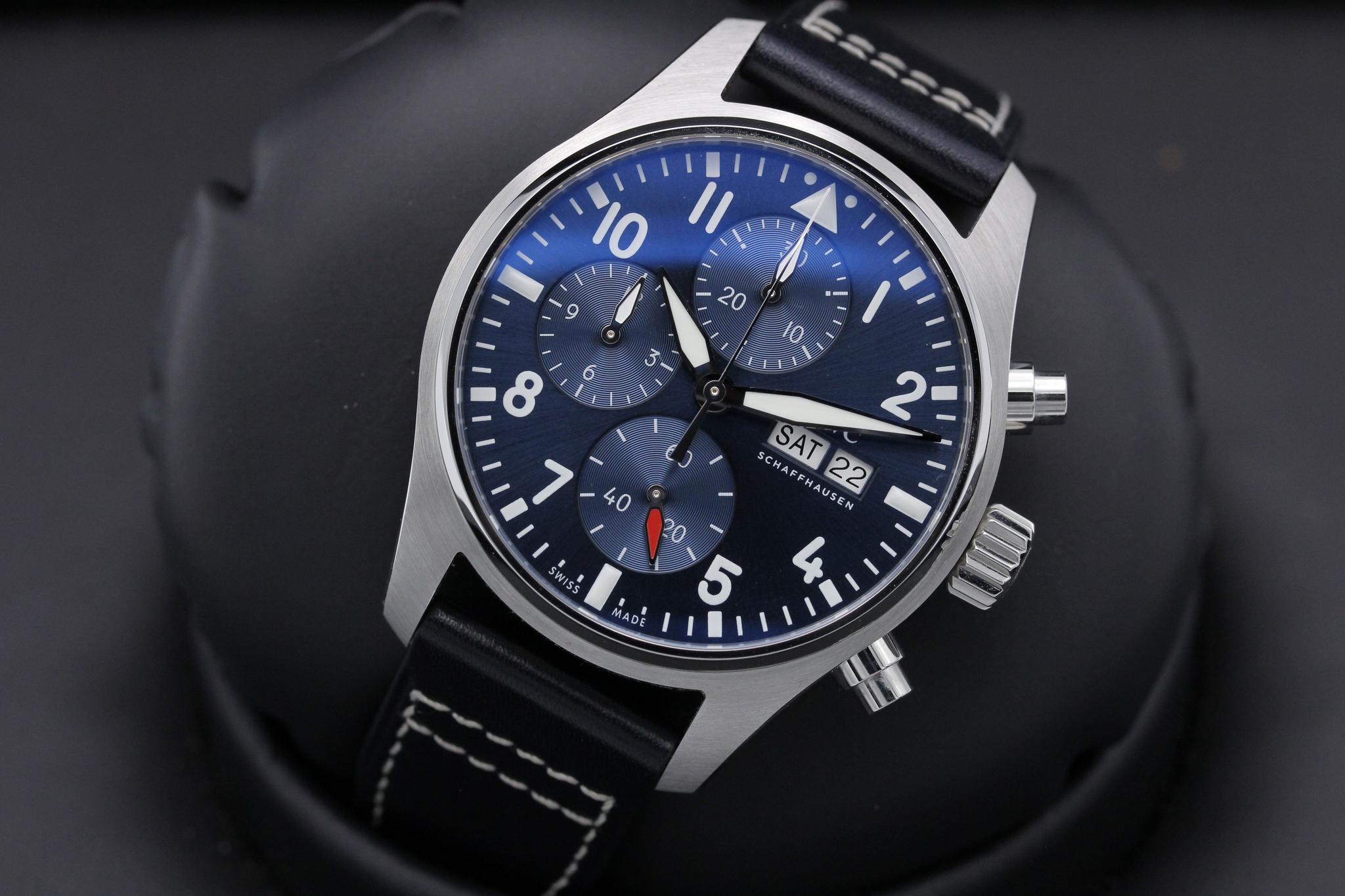 Watch Image 9