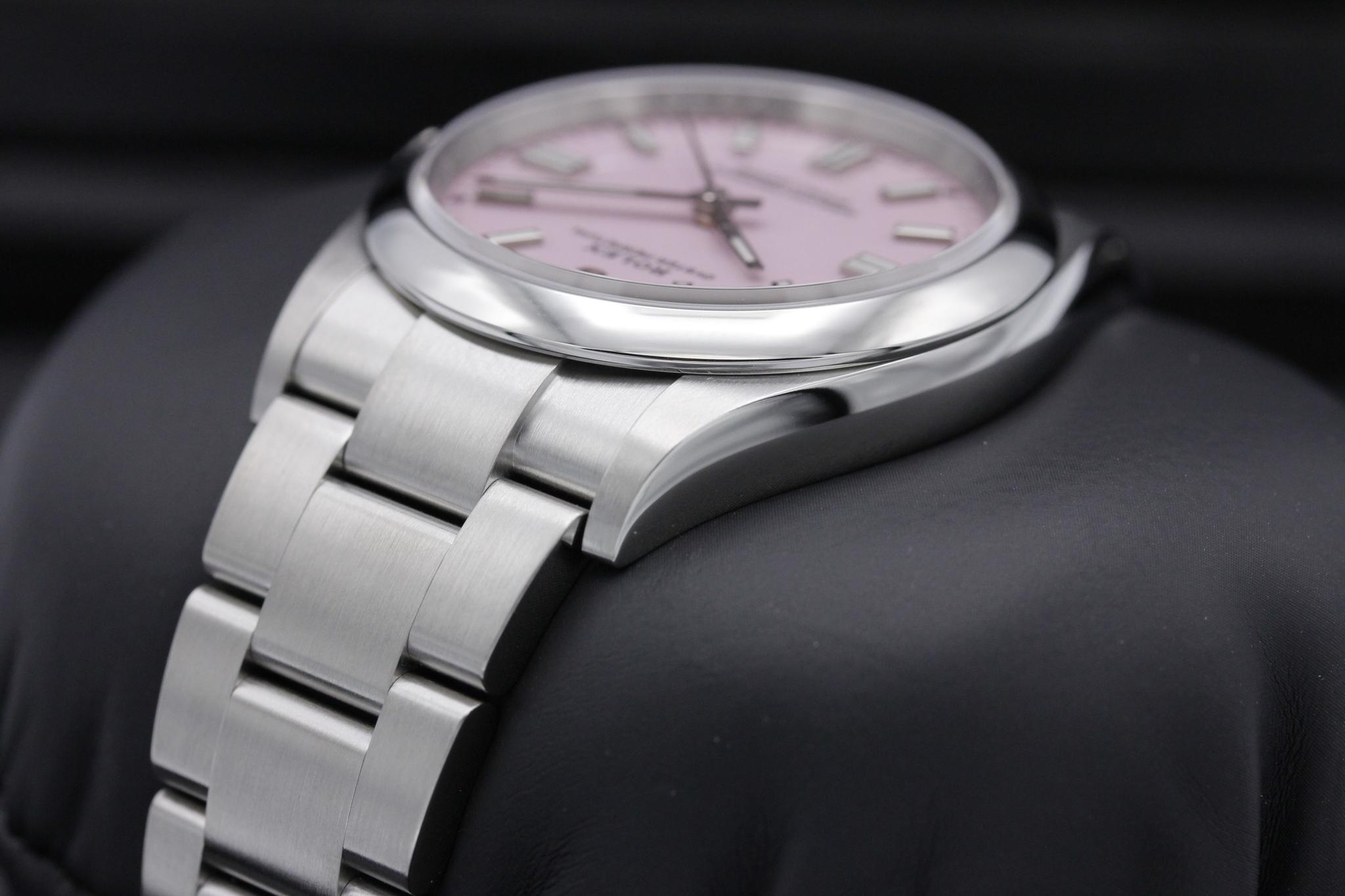 Watch Image 5