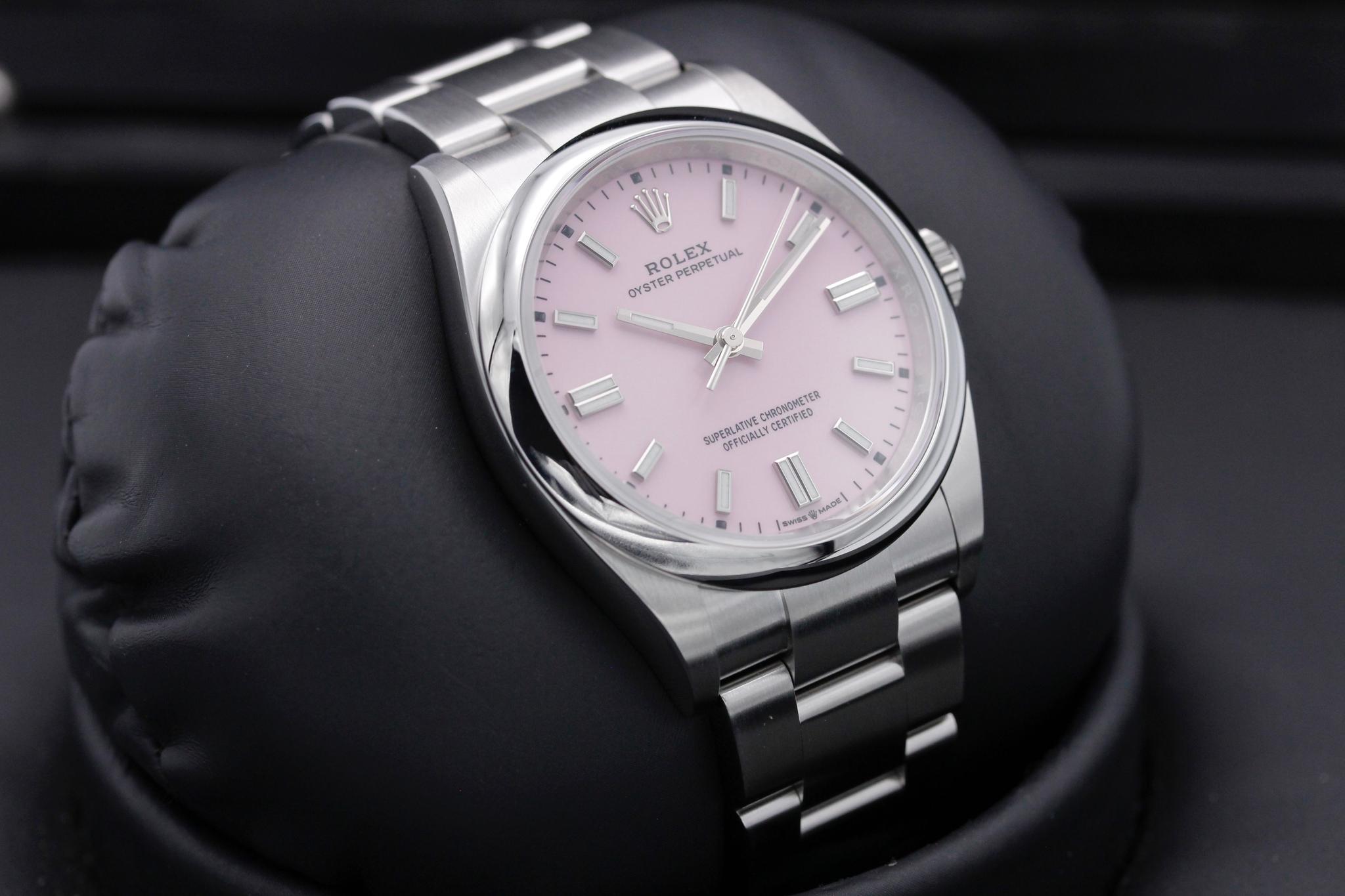 Watch Image 10