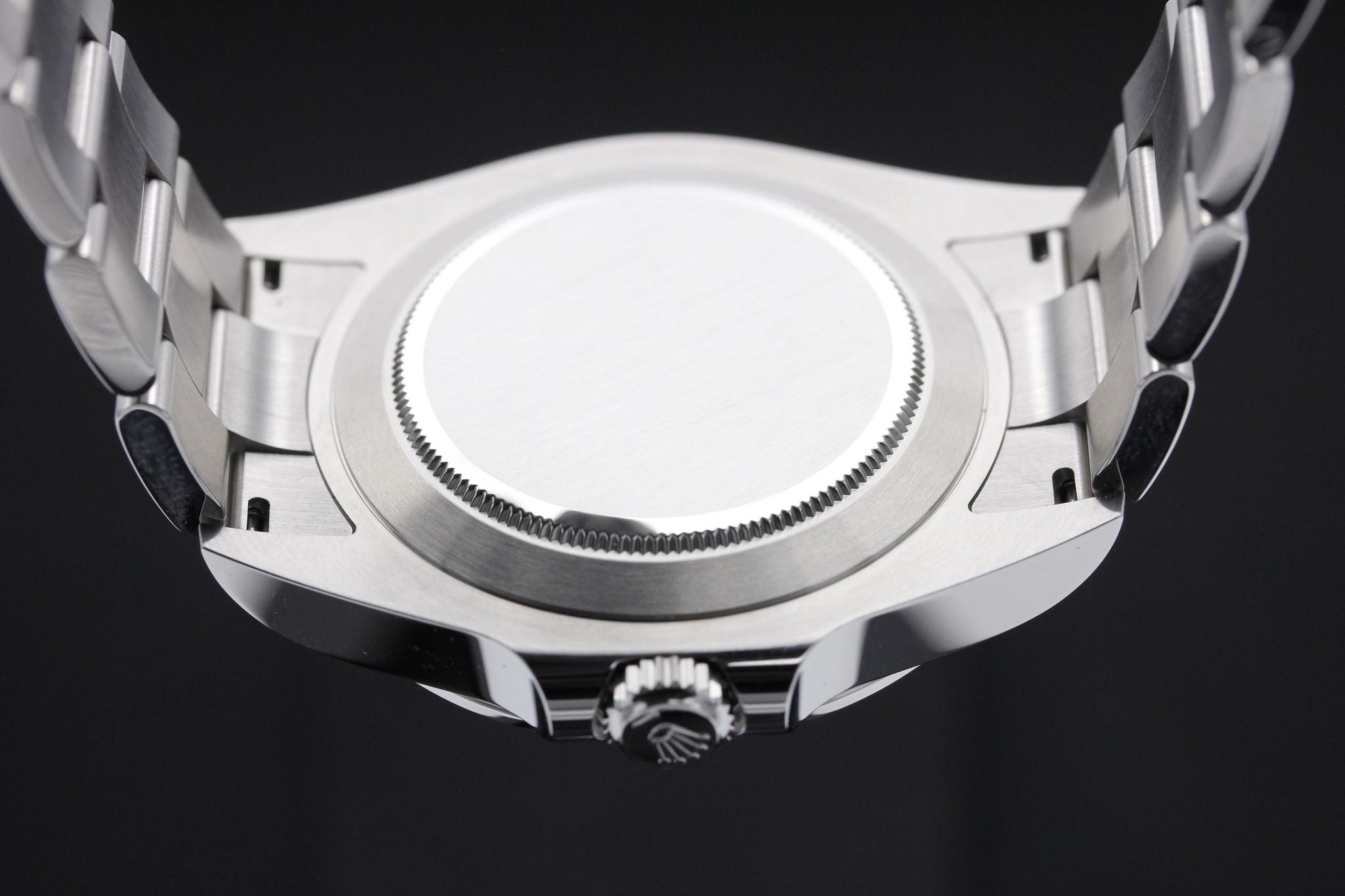 Watch Image 7