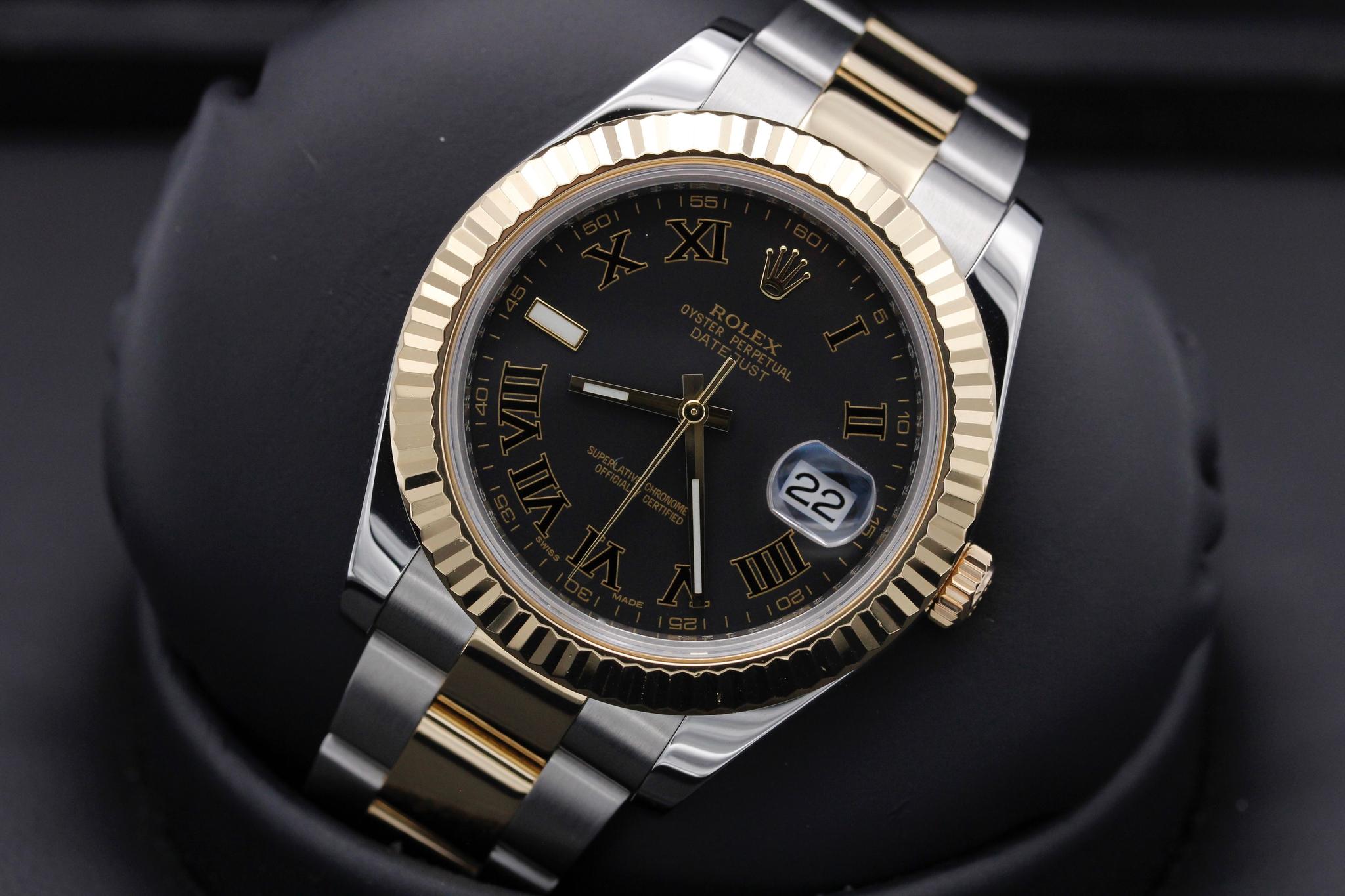 Watch Image 10