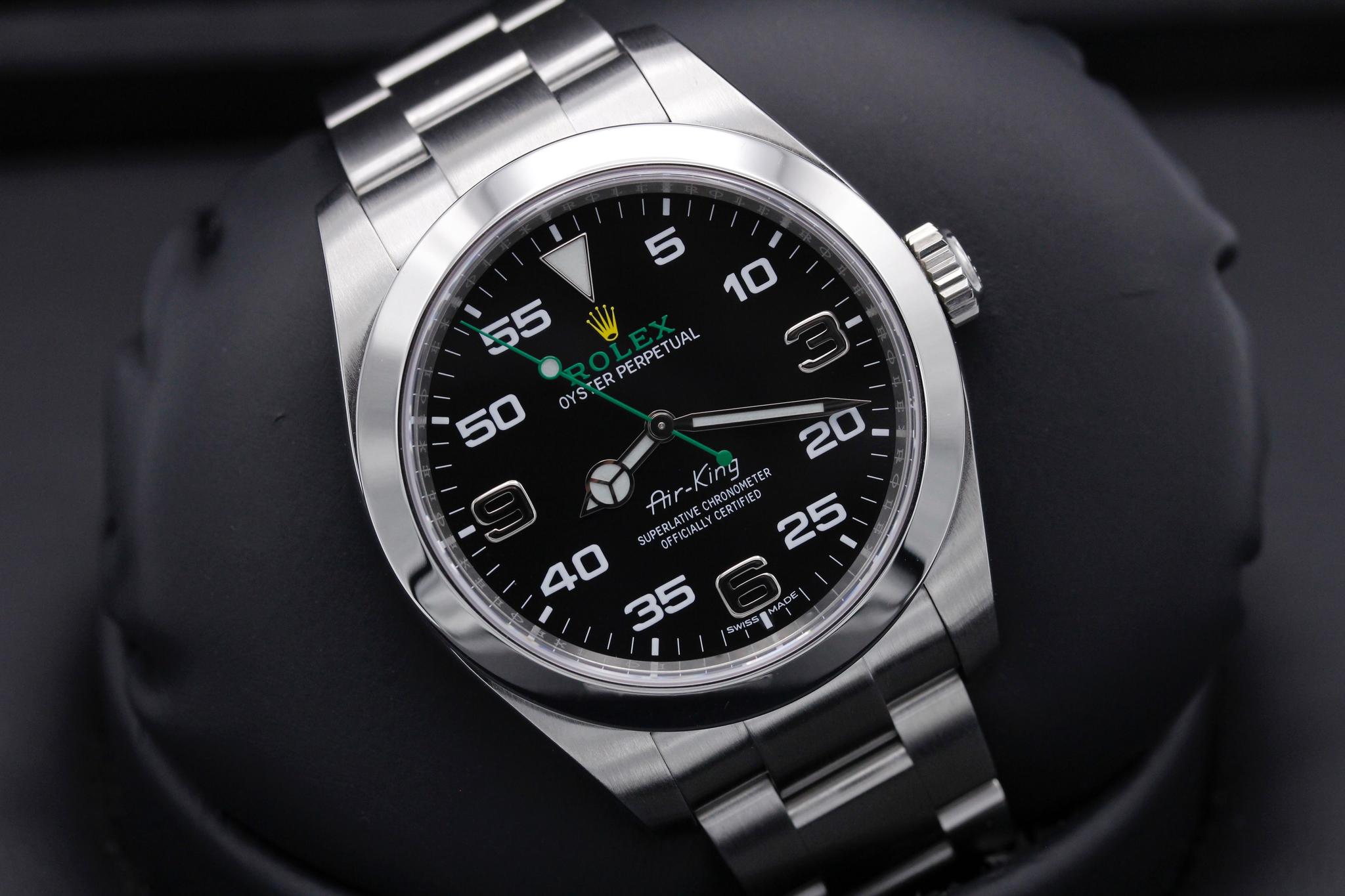 Watch Image 9