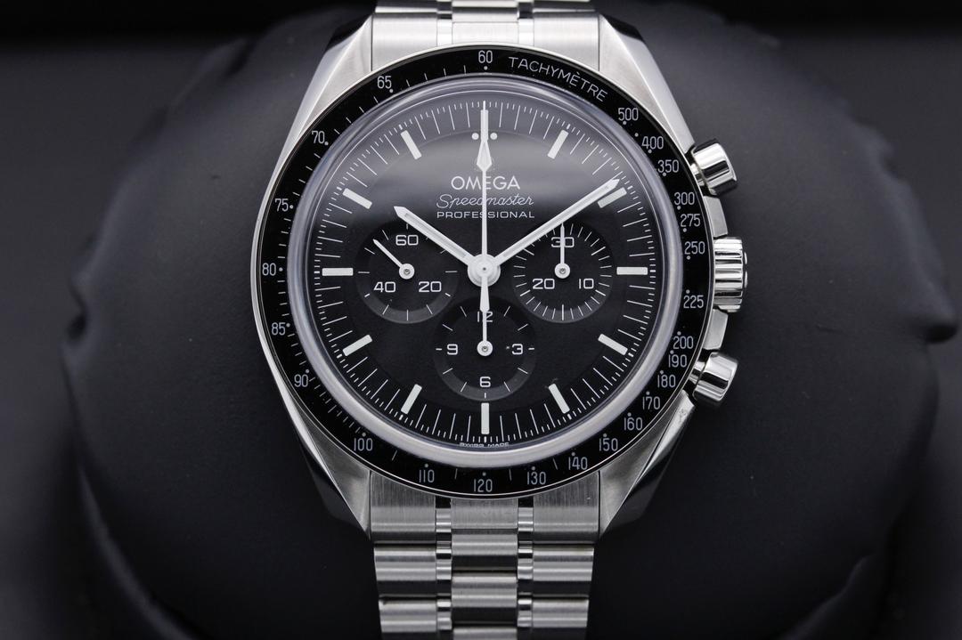 Omega Speedmaster "Sapphire" 310.30.42.50.01.002