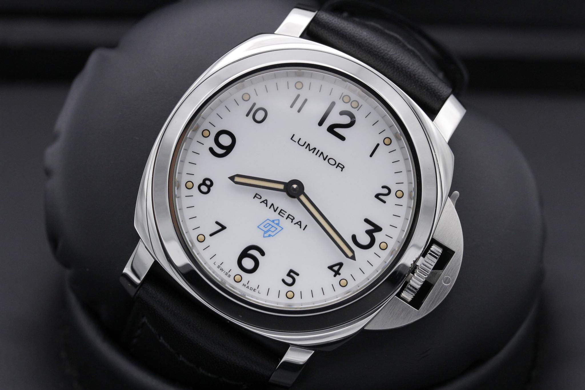 Watch Image 10