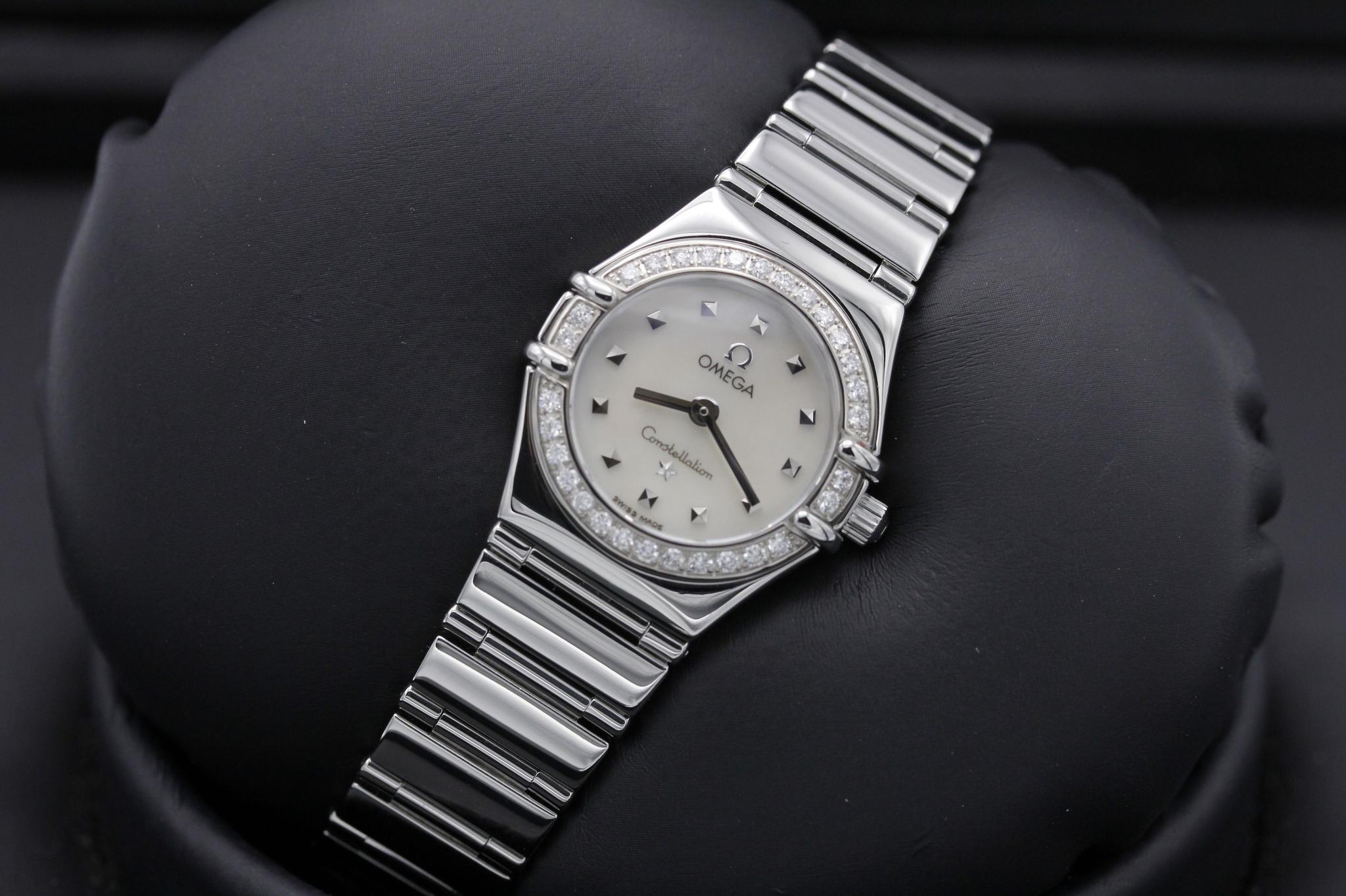 Watch Image 10