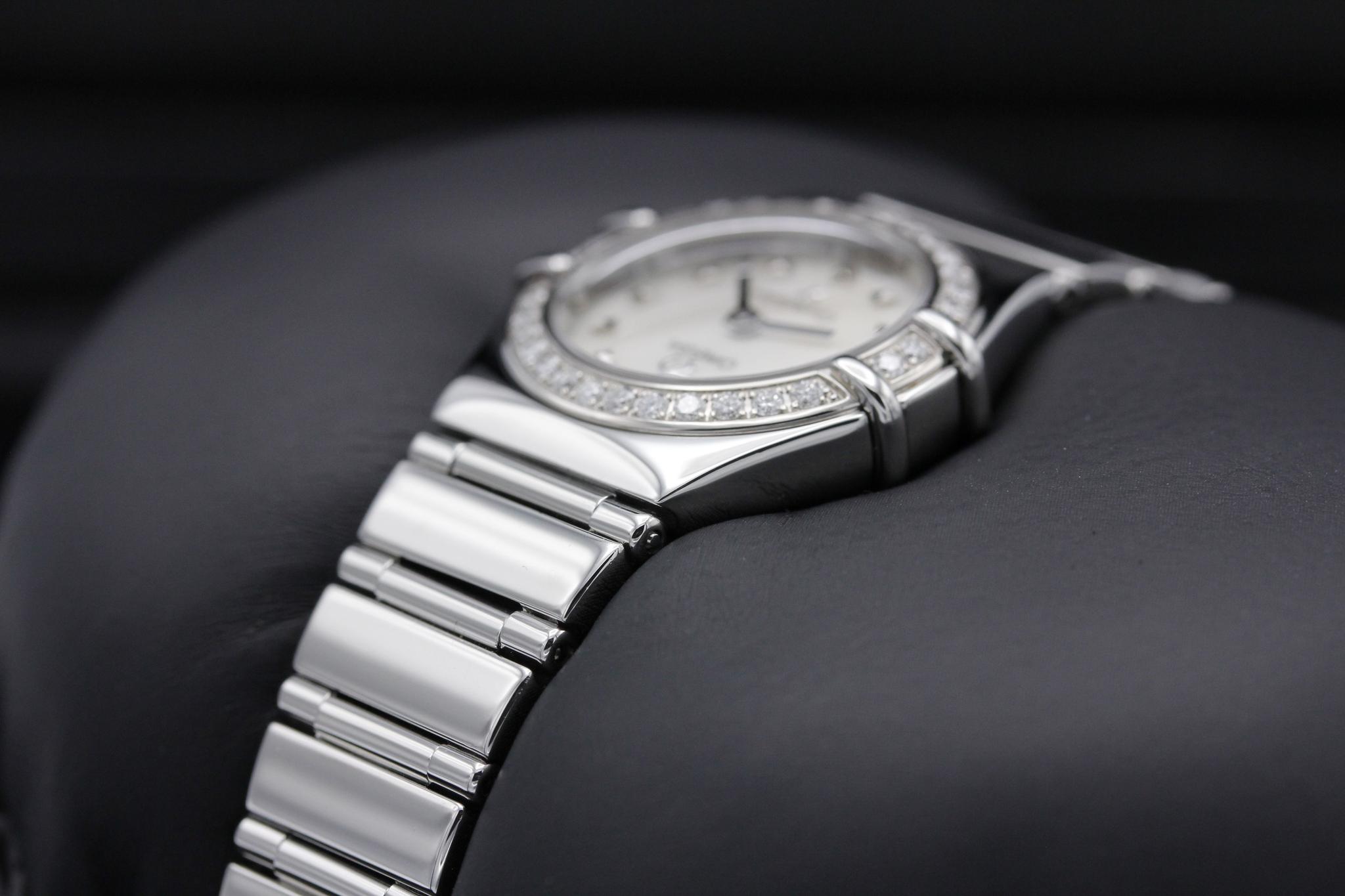 Watch Image 5