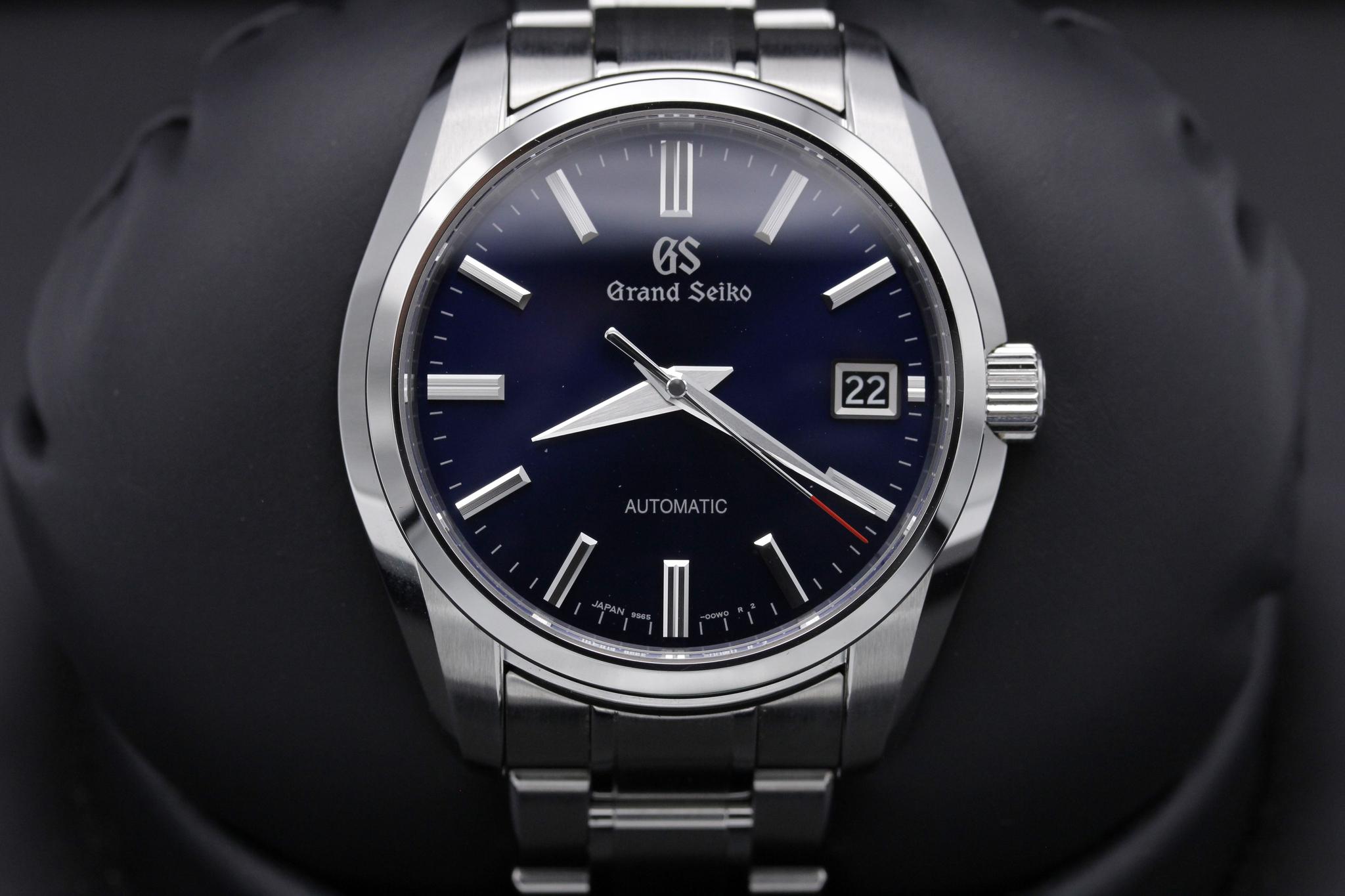 Watch Image 1