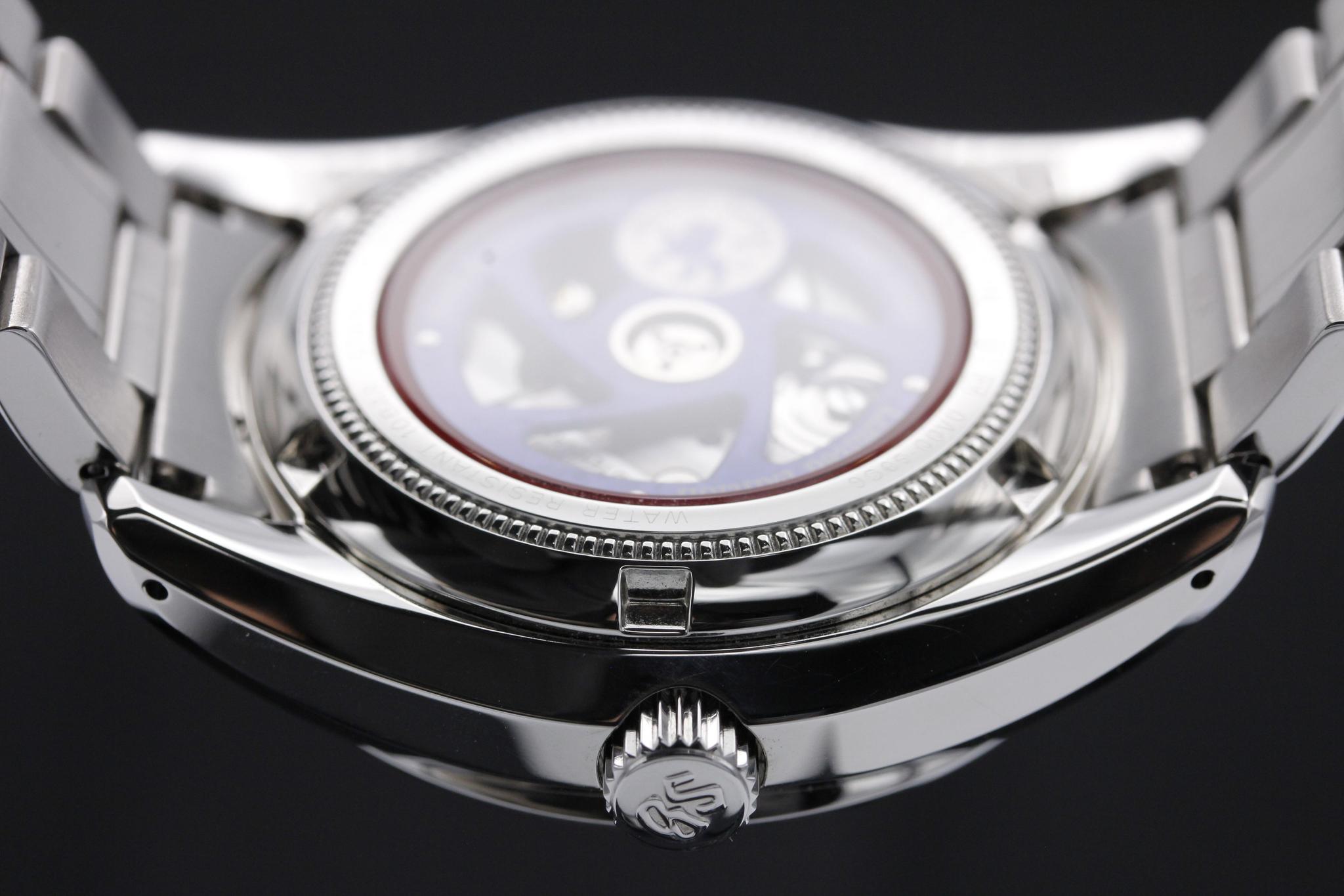 Watch Image 7