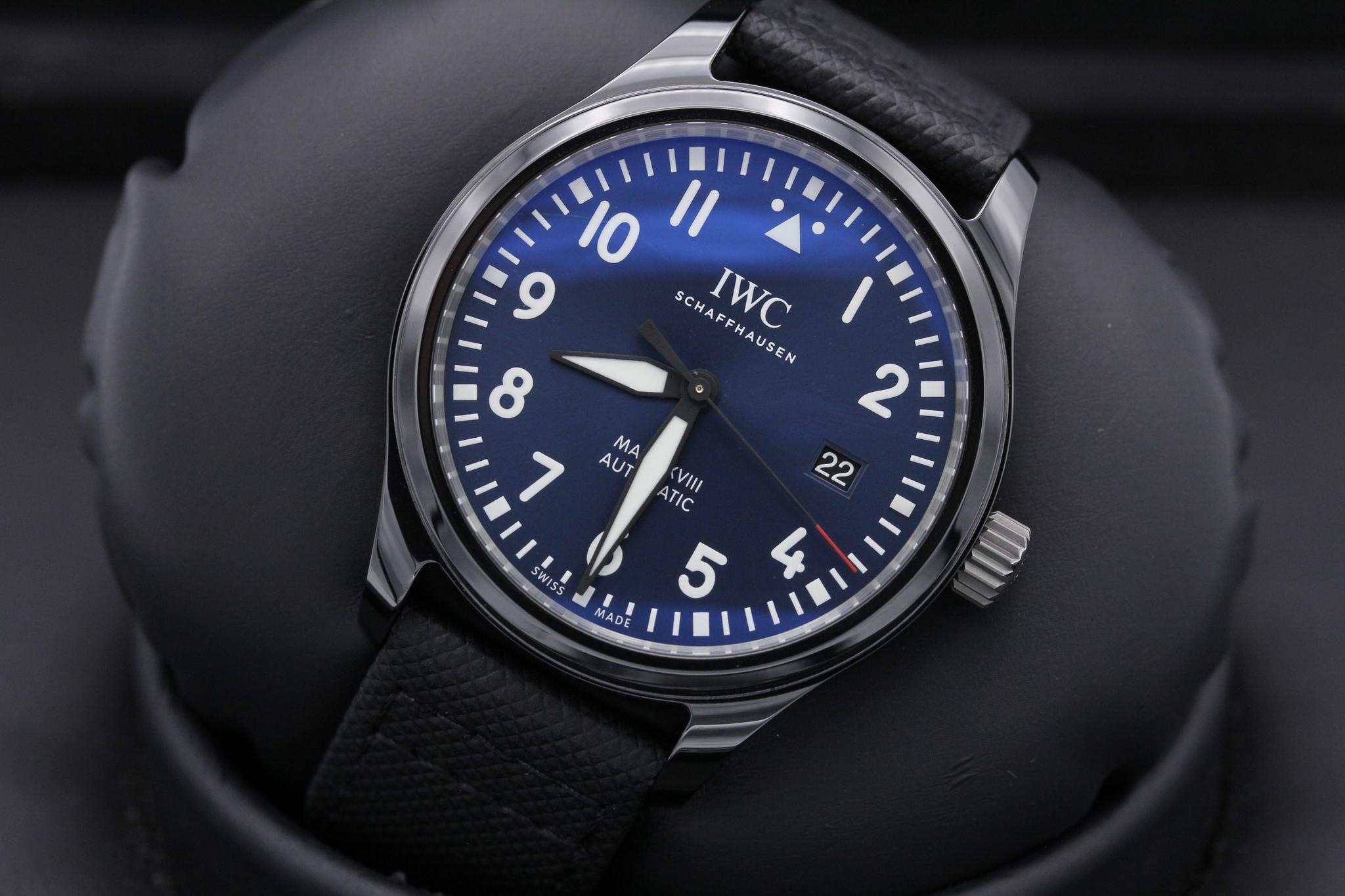 Watch Image 10