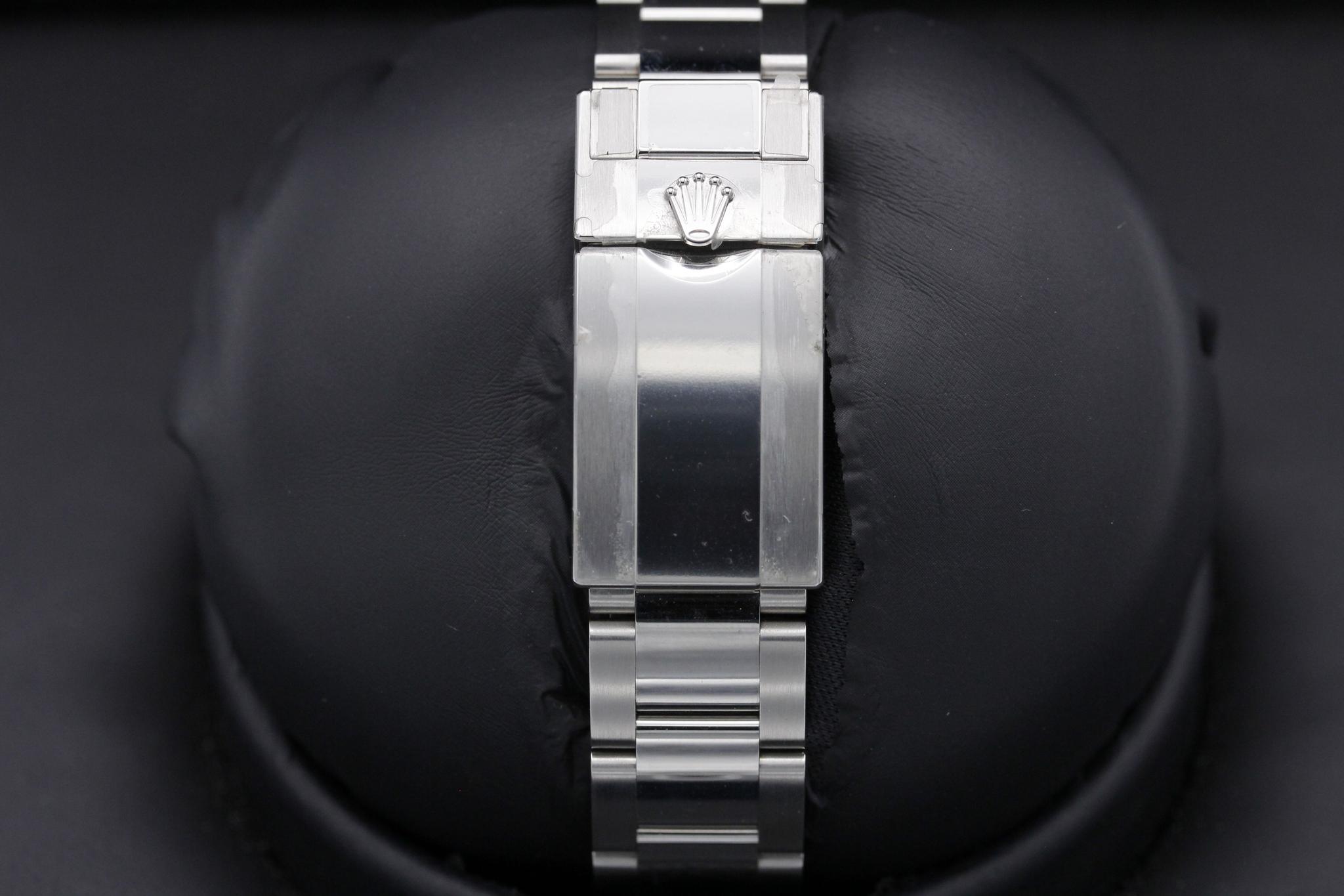 Watch Image 8