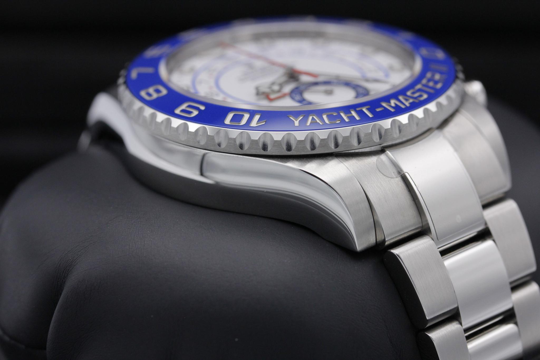 Watch Image 6