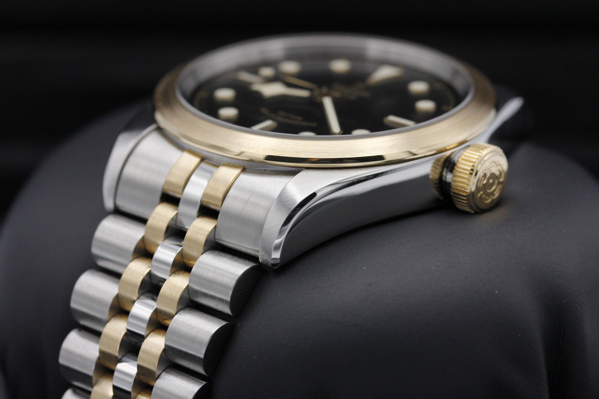 Watch Image 2