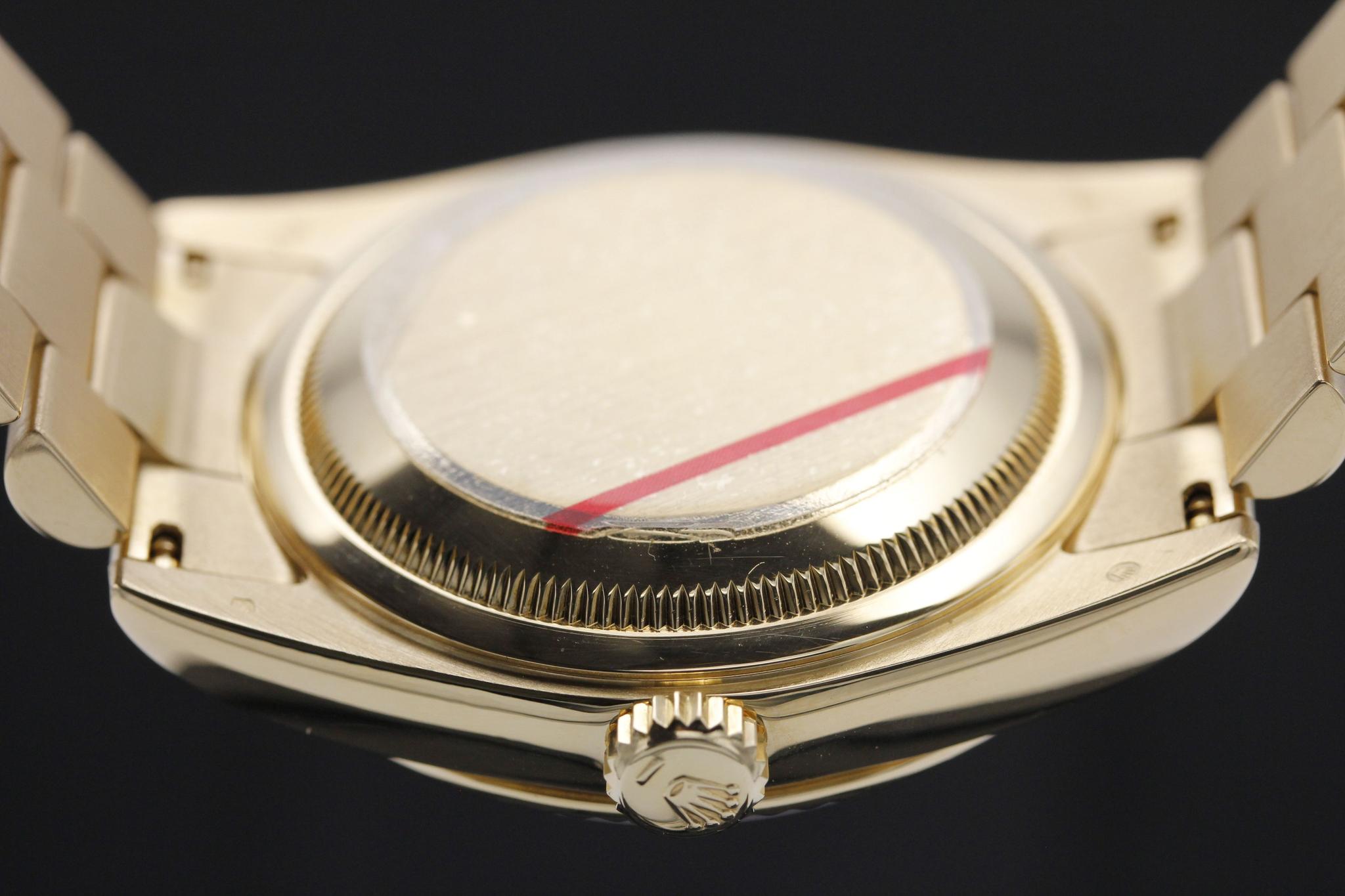 Watch Image 7