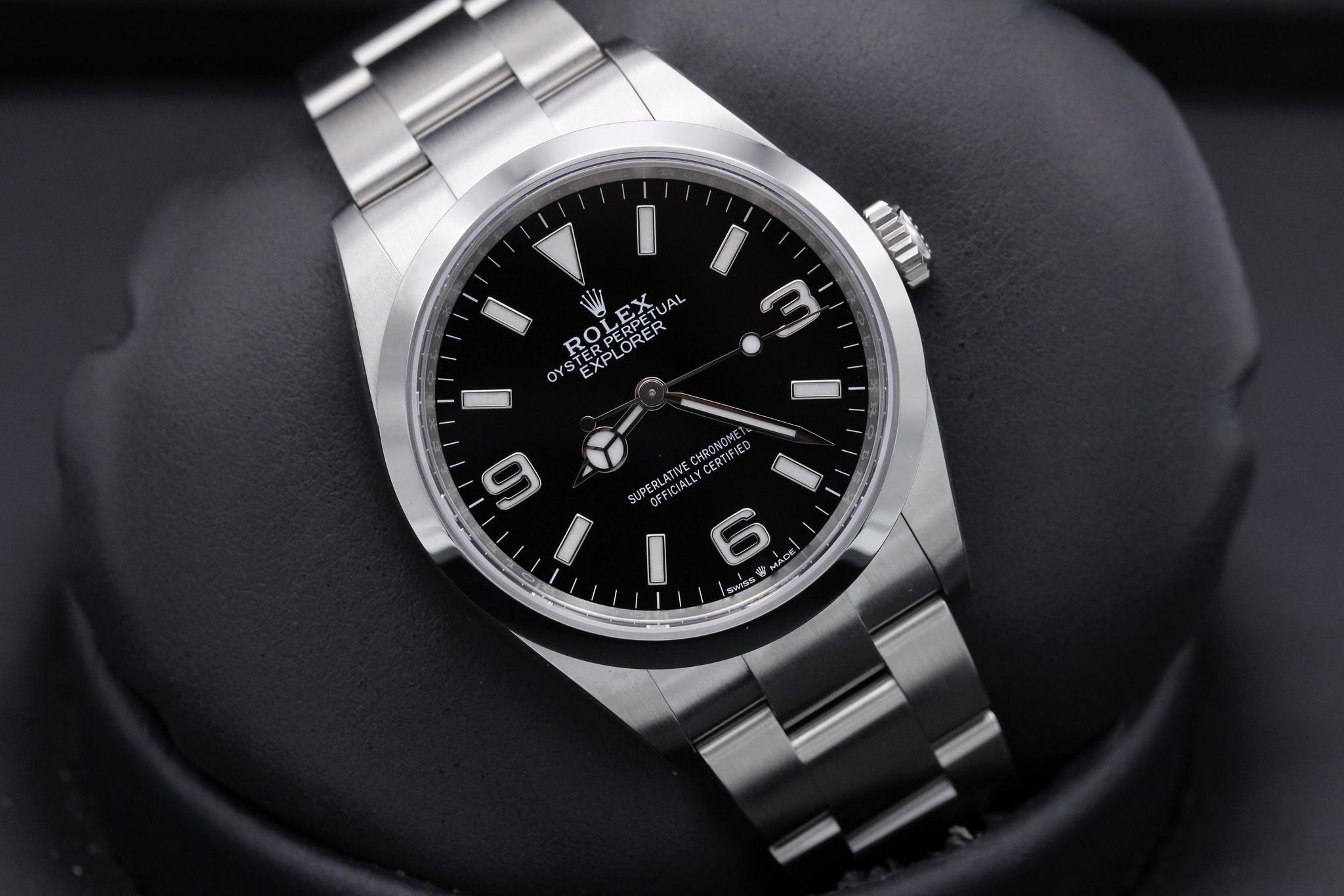 Watch Image 9