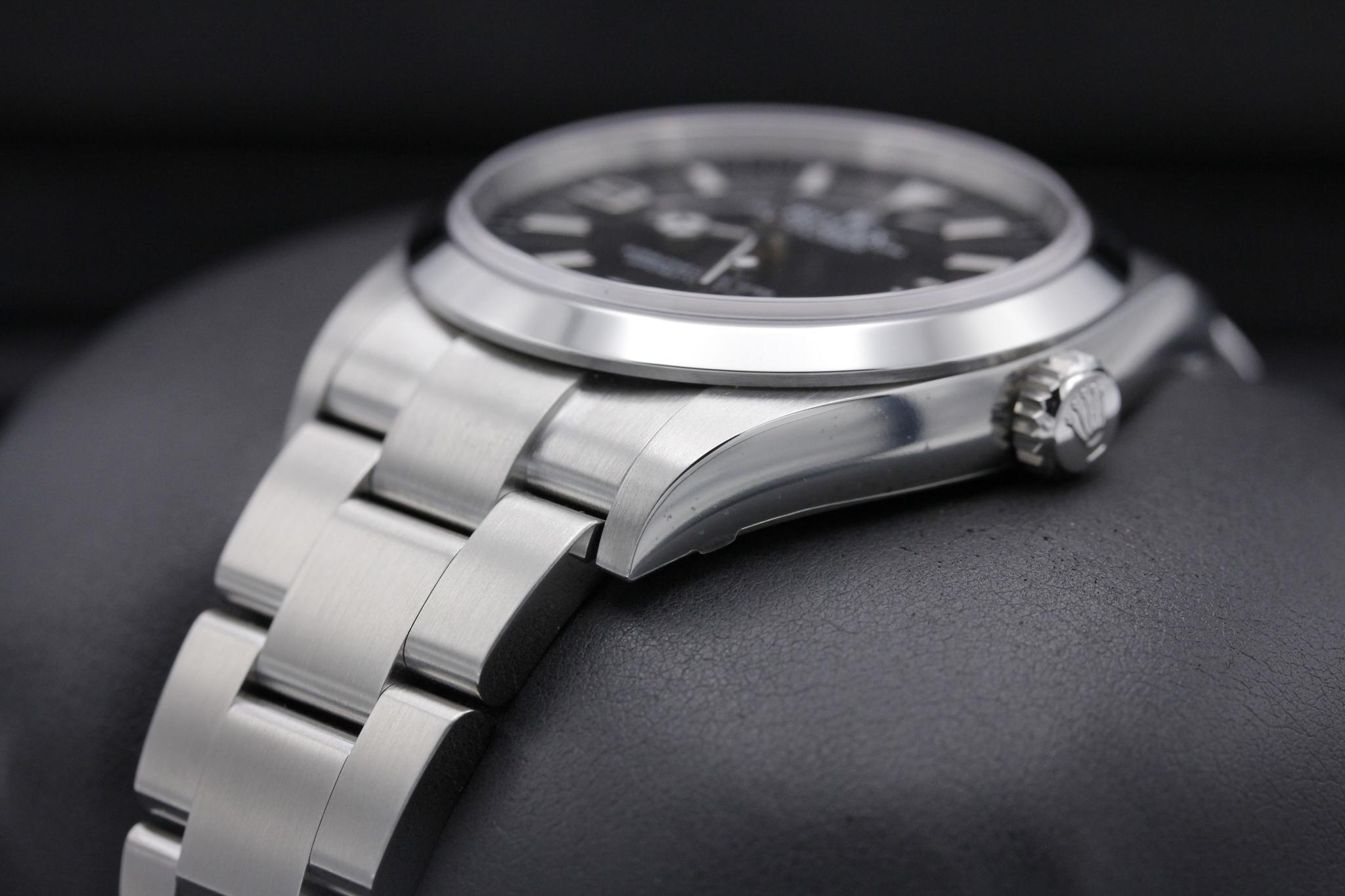 Watch Image 2