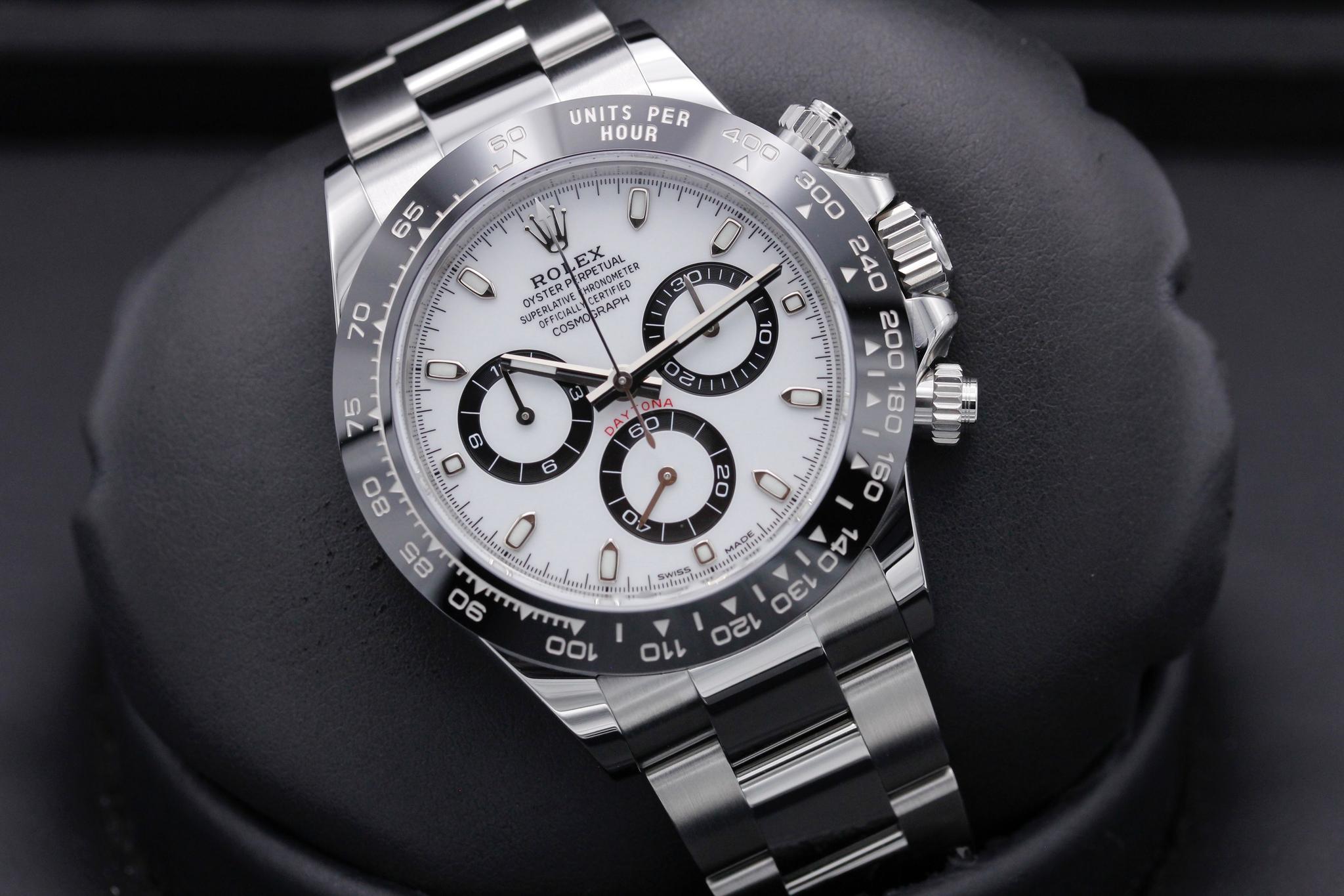 Watch Image 9