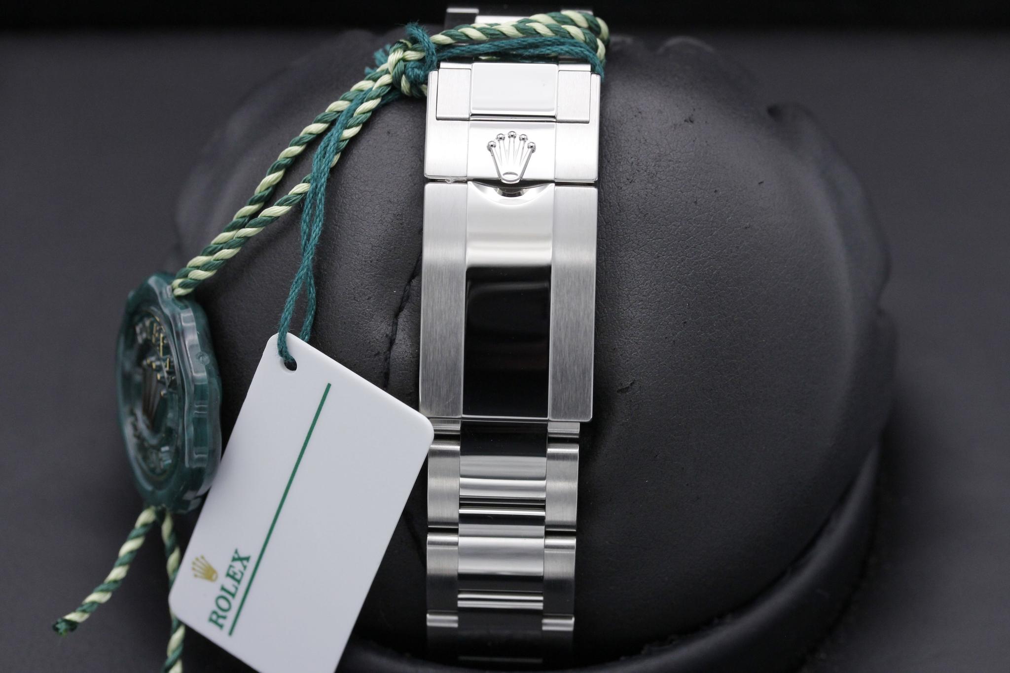 Watch Image 8