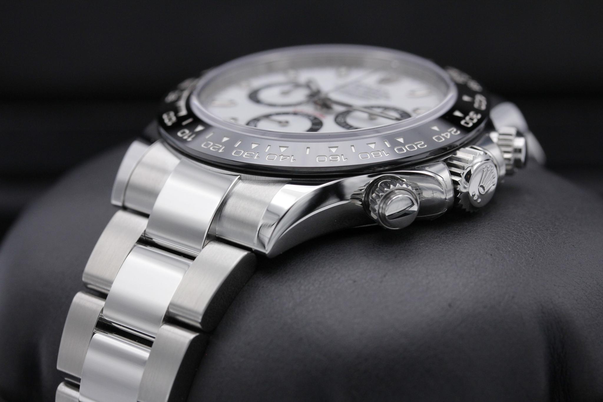 Watch Image 2