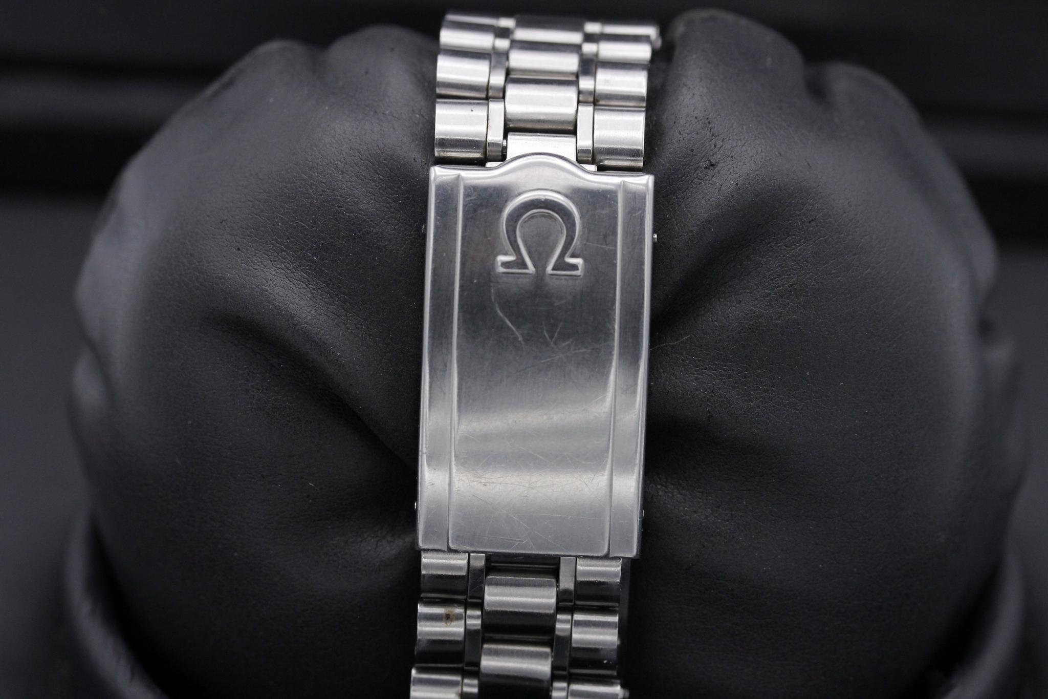 Watch Image 9