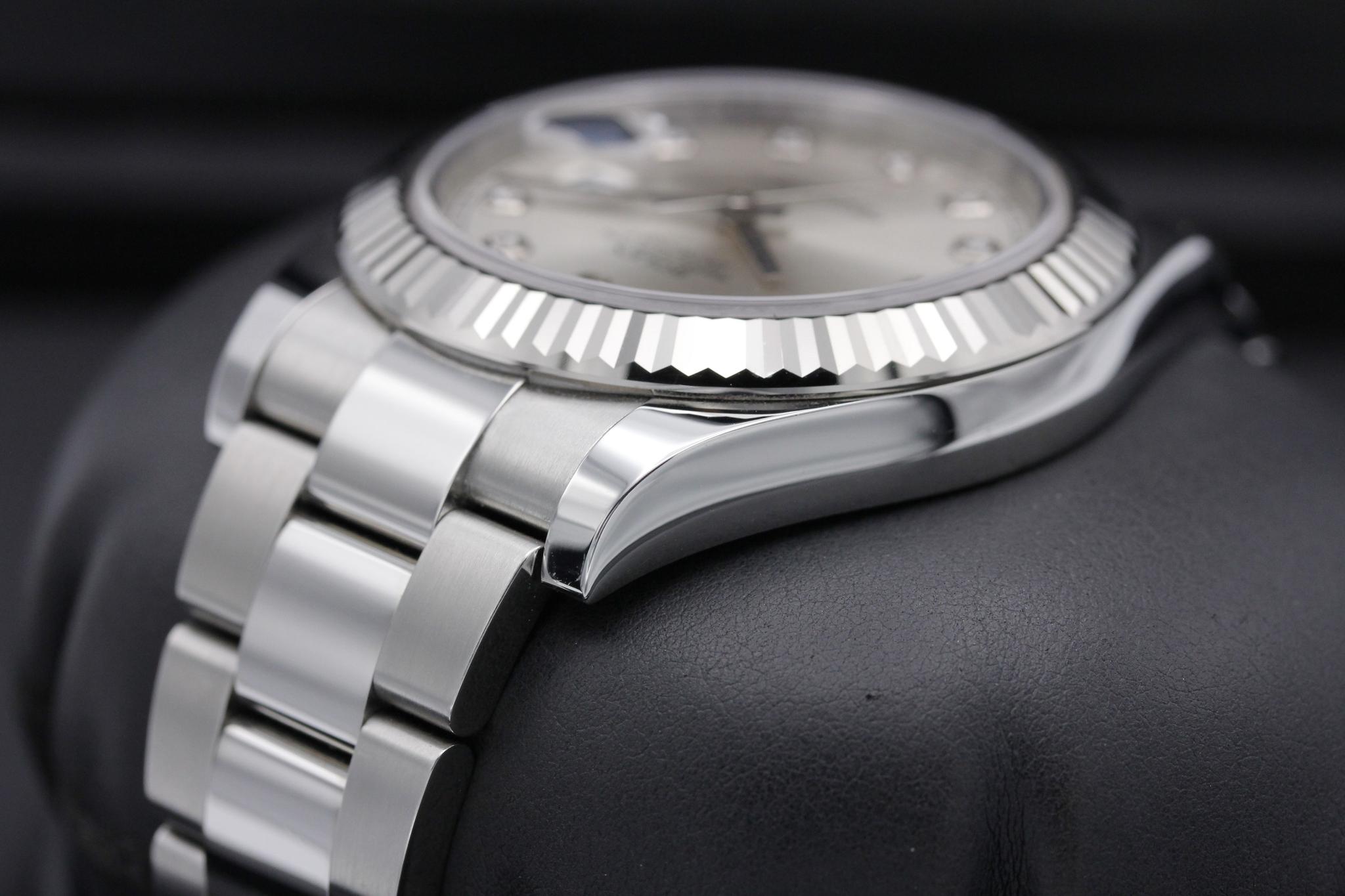 Watch Image 5