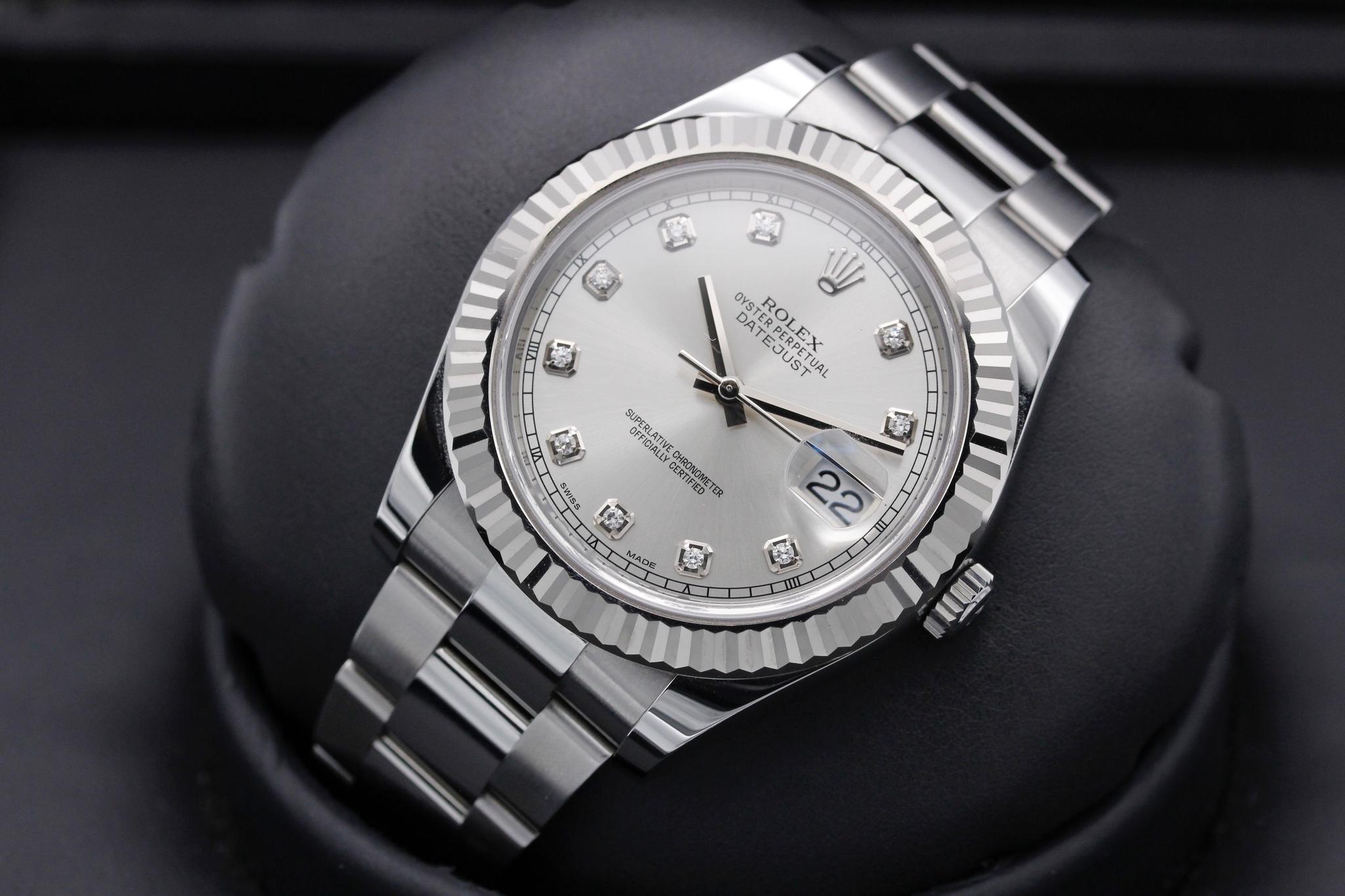 Watch Image 10