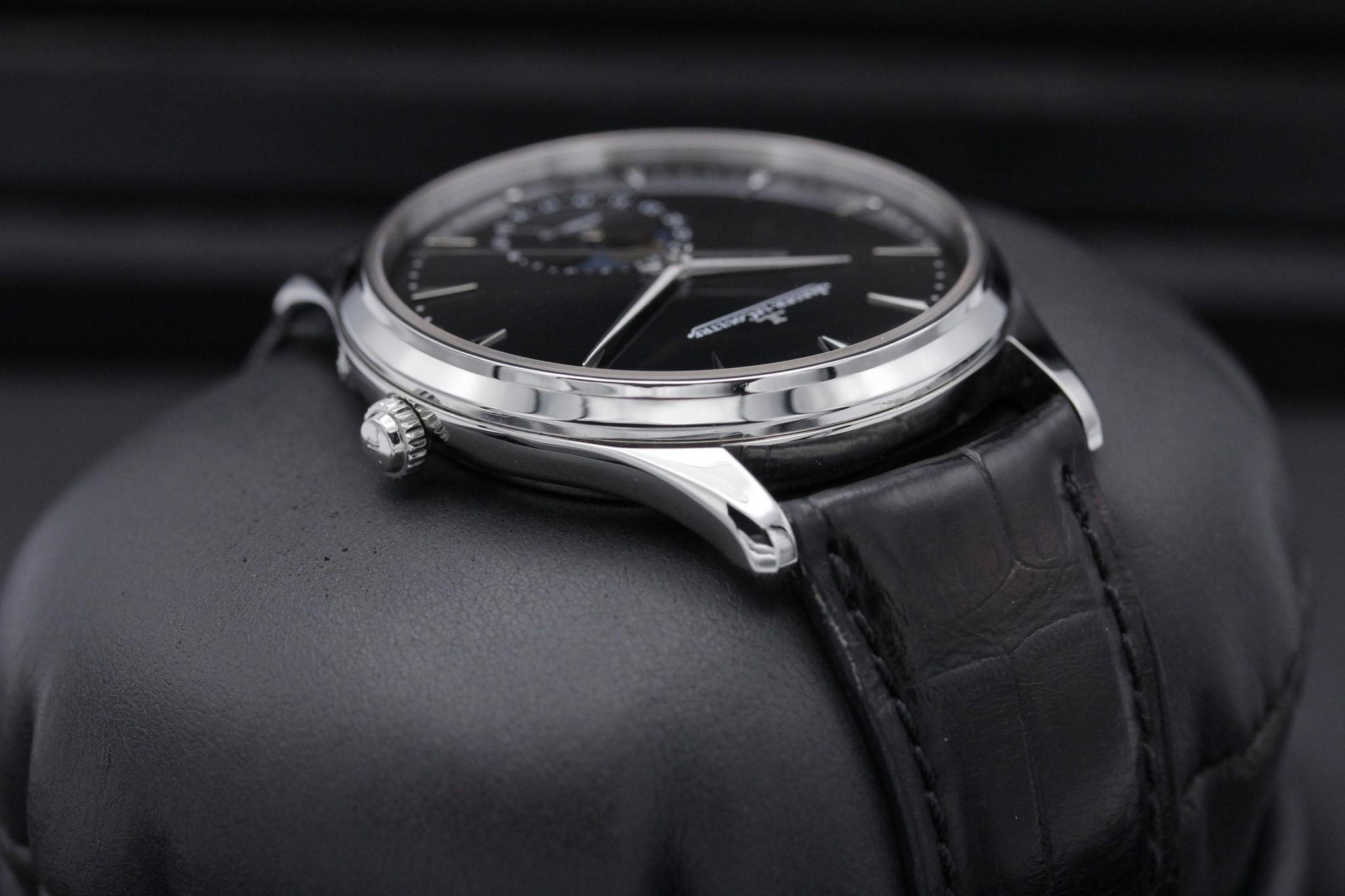 Watch Image 4