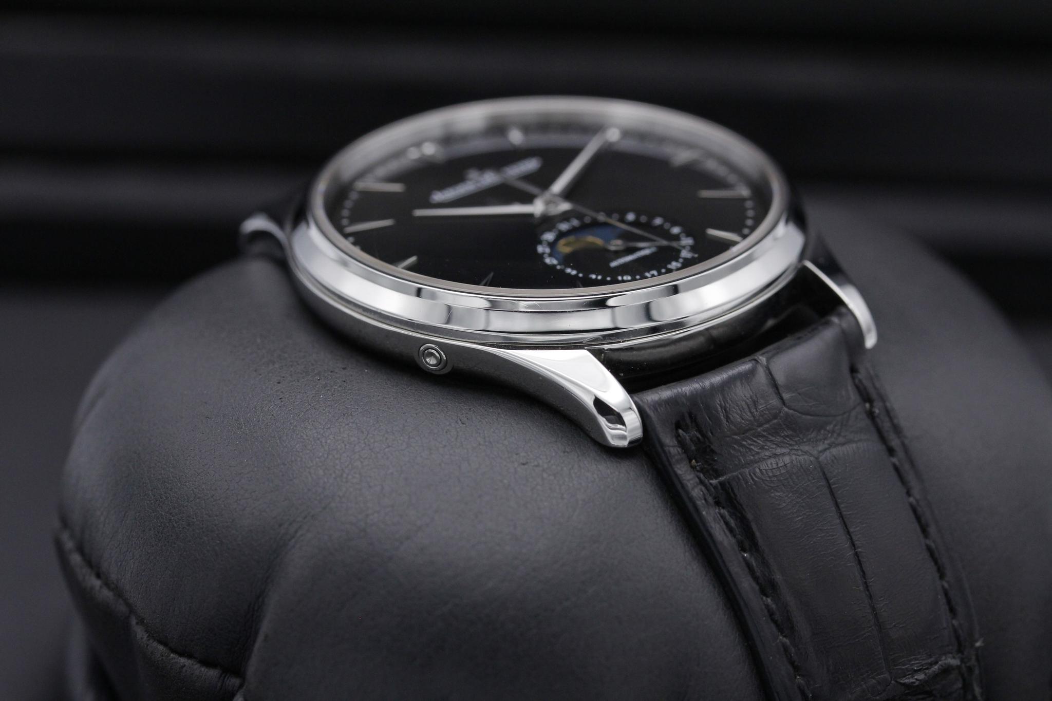 Watch Image 6