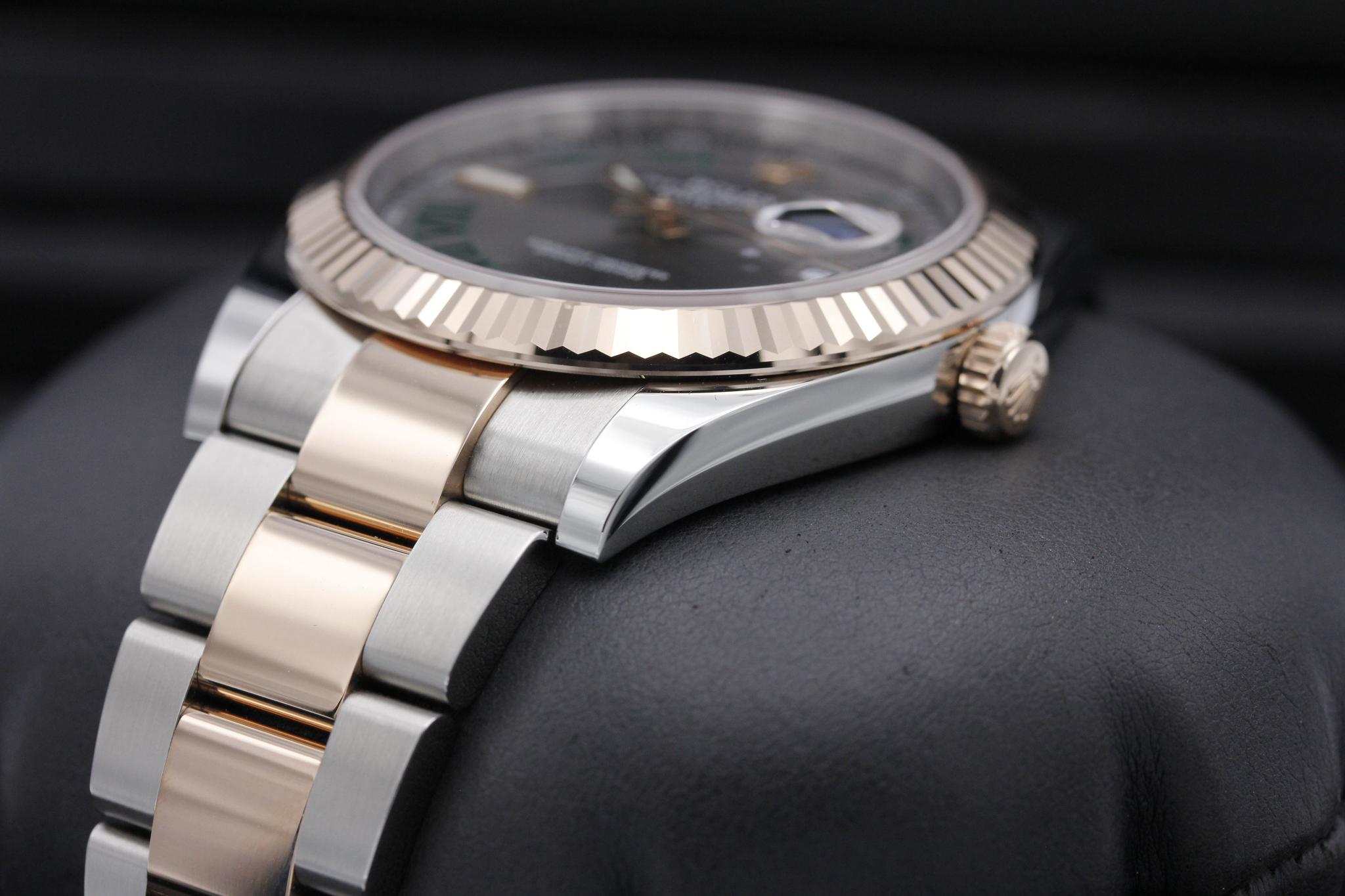 Watch Image 2