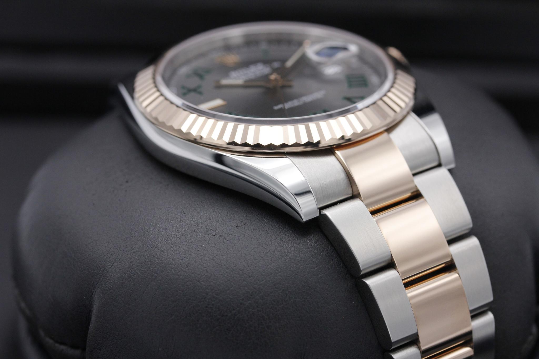 Watch Image 6