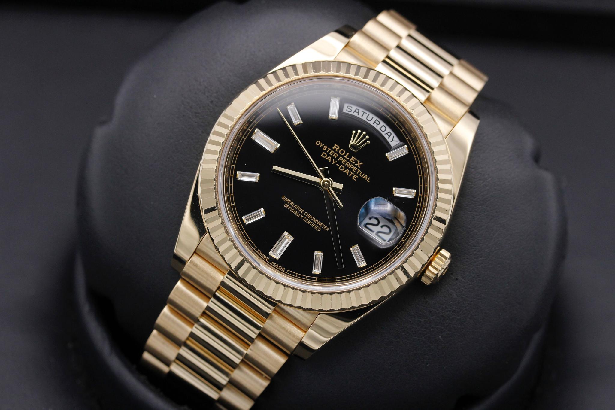 Watch Image 9