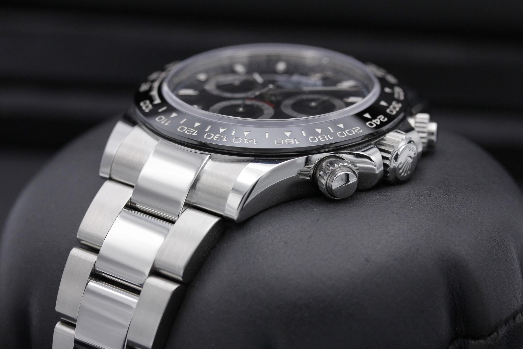 Watch Image 2