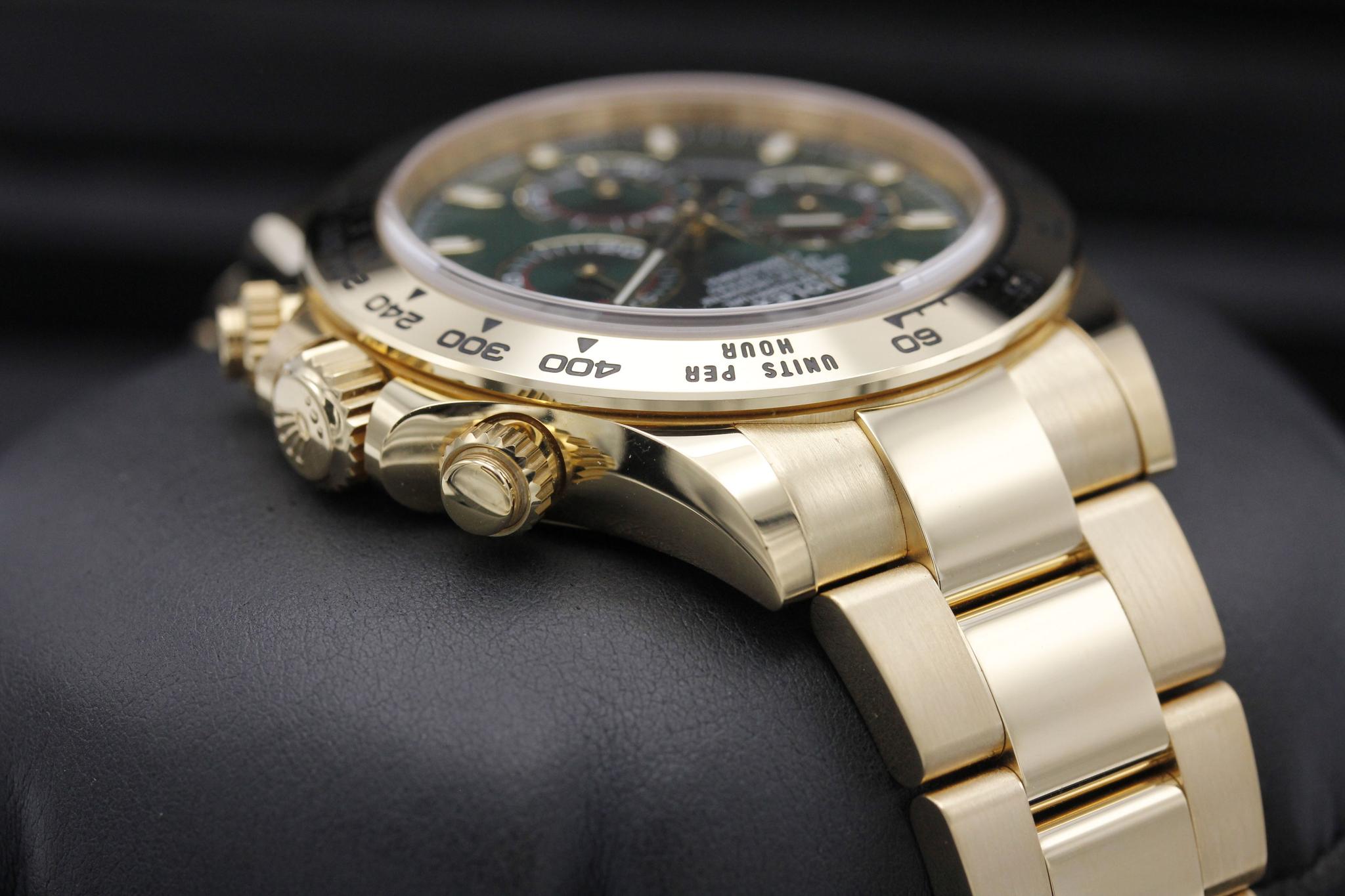 Watch Image 4