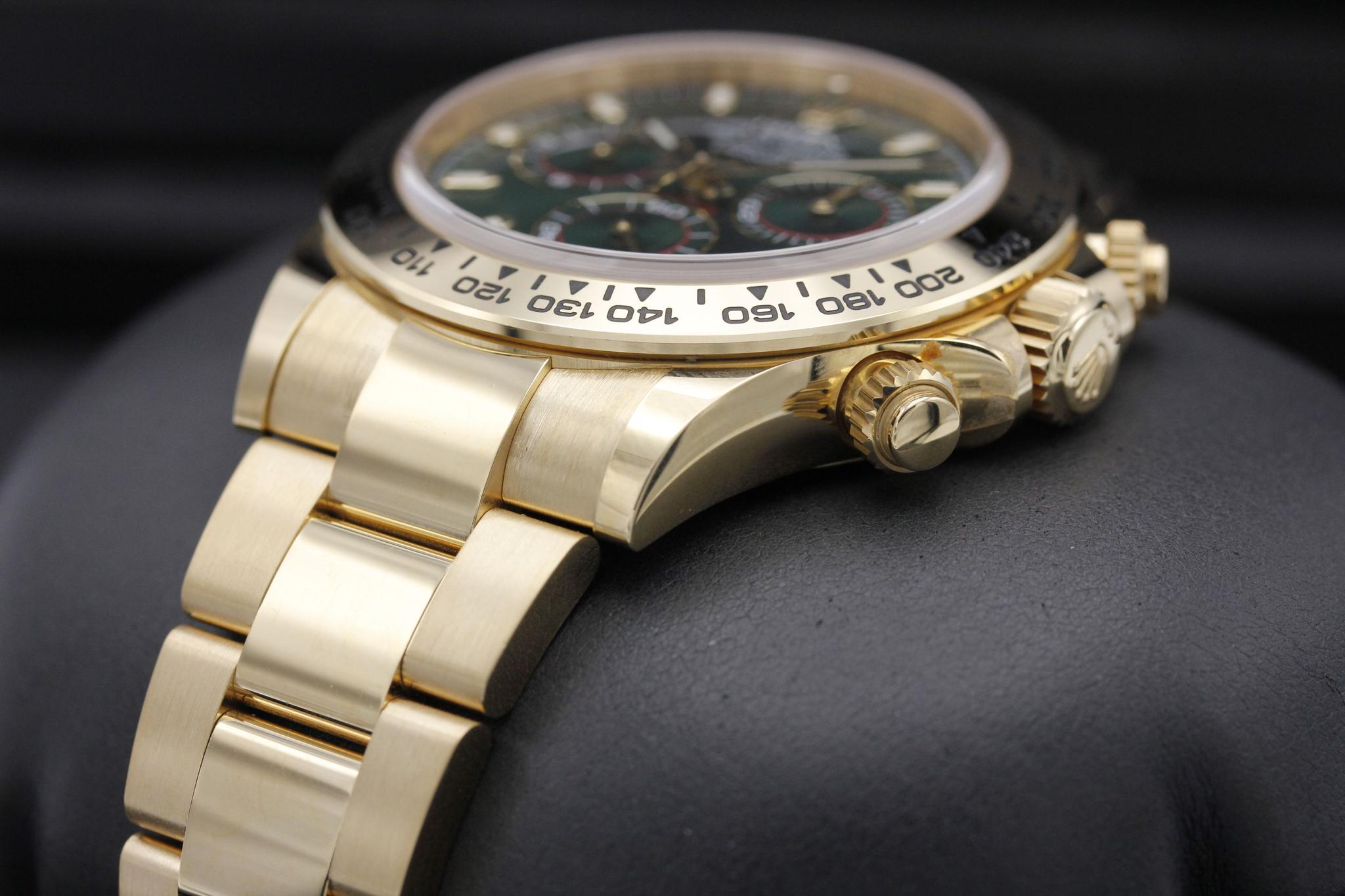 Watch Image 2